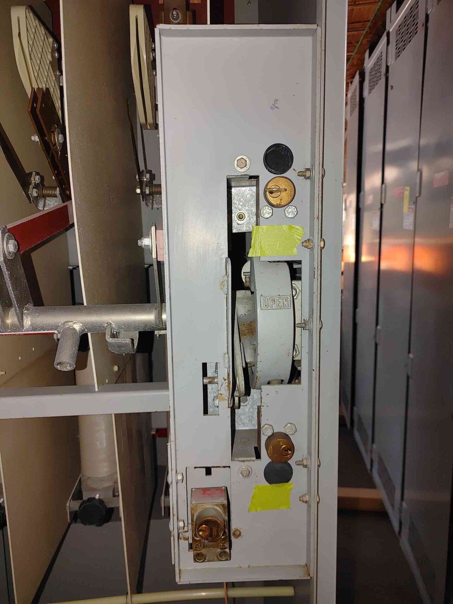 Westinghouse WLI 15kV 600A Load Interrupter Switchgear Lineup 15 kV 2 Bay