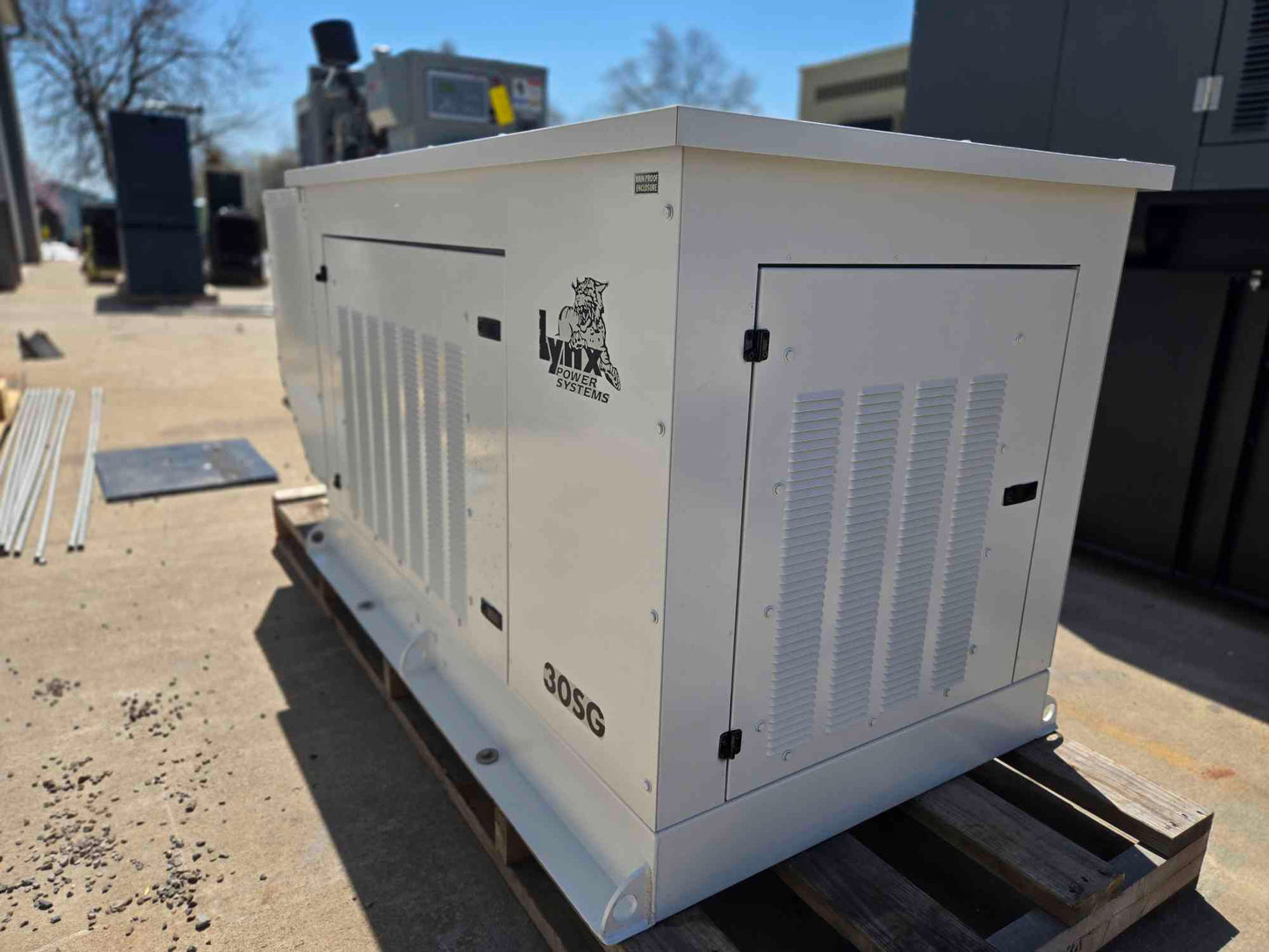 30KW Lynx Generator 3.0L GM LP Nat Gas 120/240V 1Ph. '07 1573Hrs. LOAD TESTED