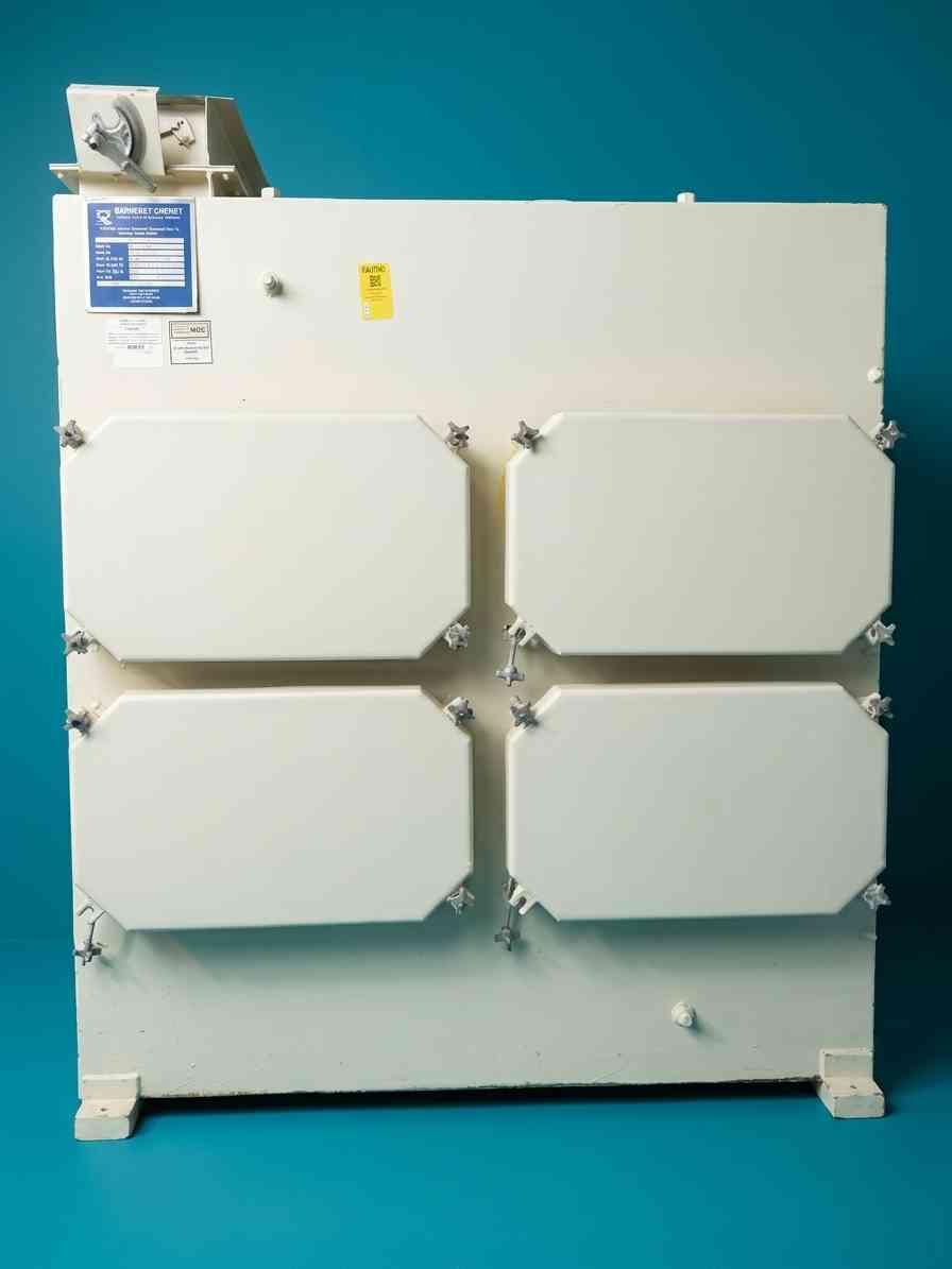 Barnebey Cheney C-22 Air Purification HEPA Carbon Filter Containment Housing 24x24