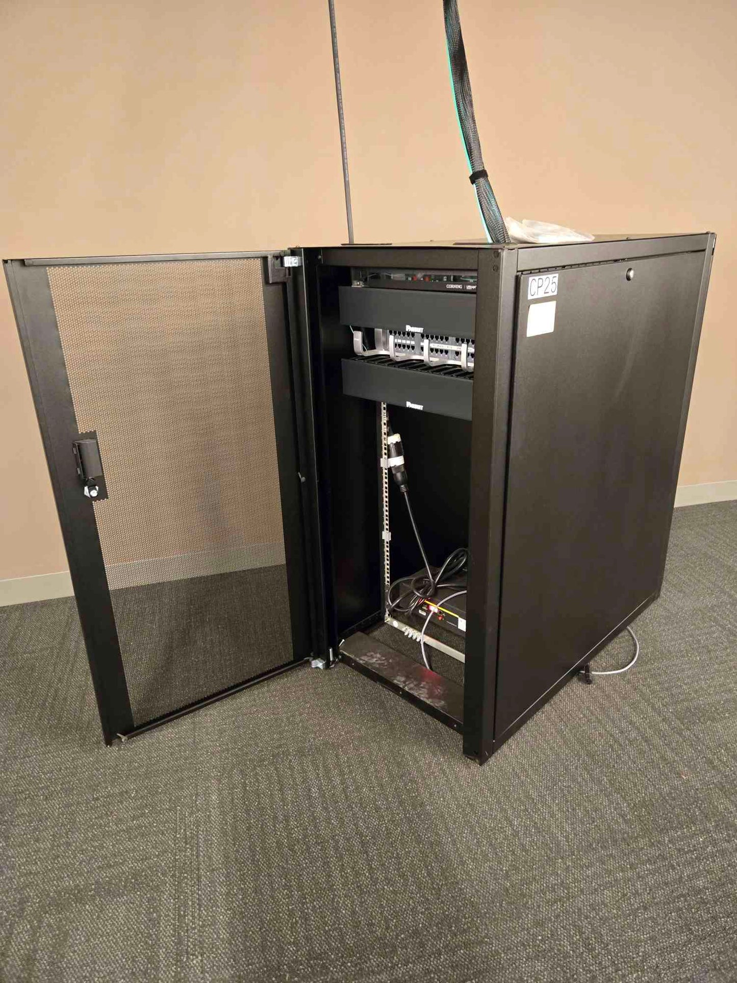 24U Panduit Half Height Server Rack Telecom Cabinet