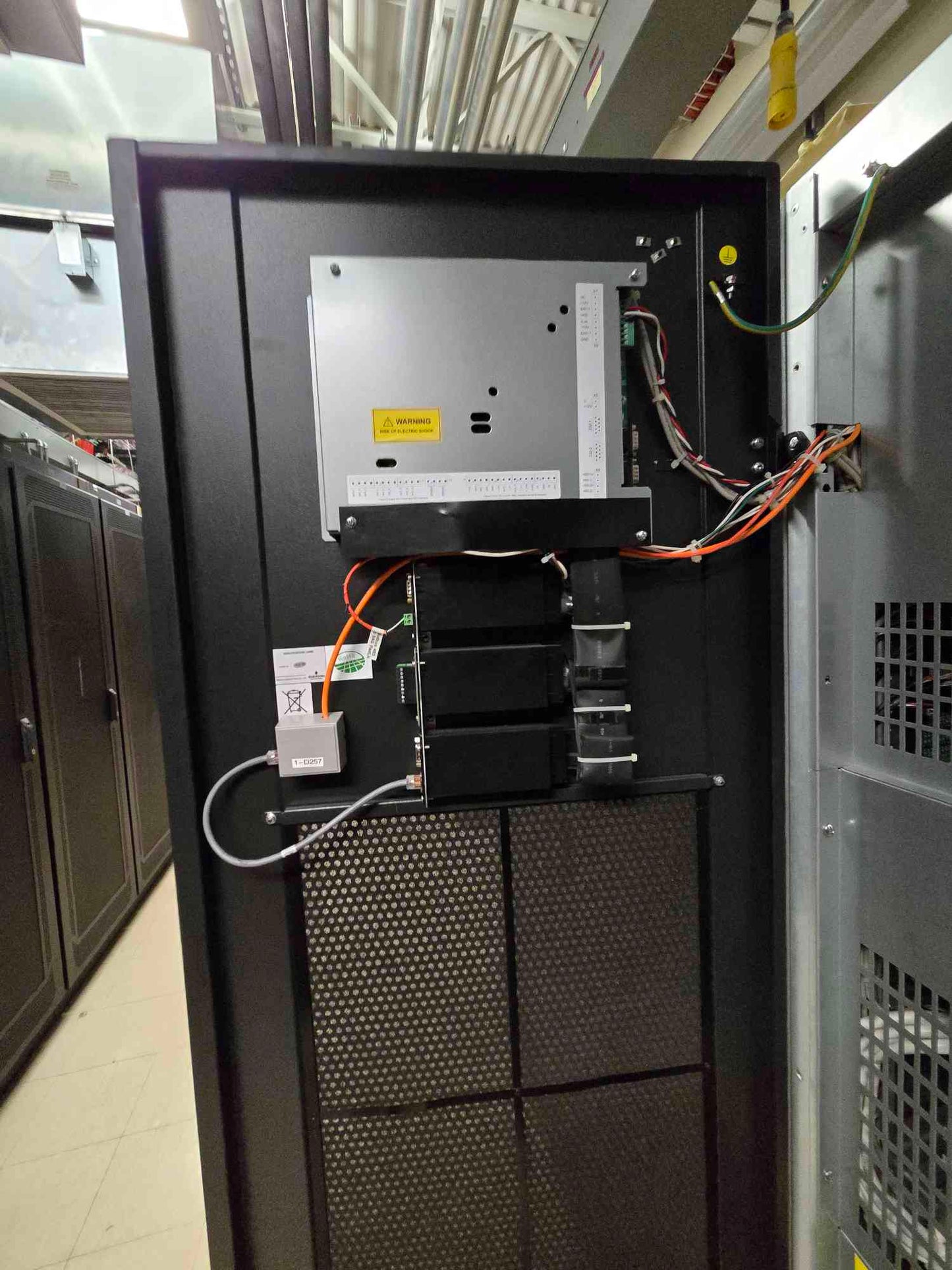 Emerson NX 200KVA UPS 480V w/ Battery Cabinet & Bypass '14
