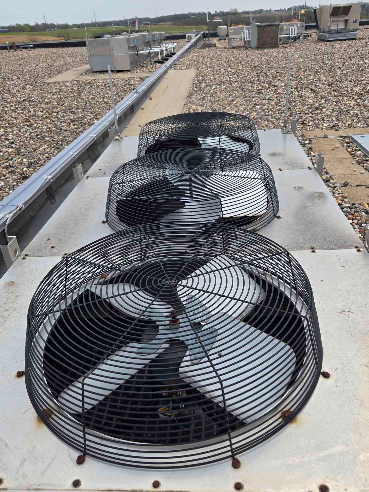 DataAire 3 Fan Condenser 460v 20 Ton