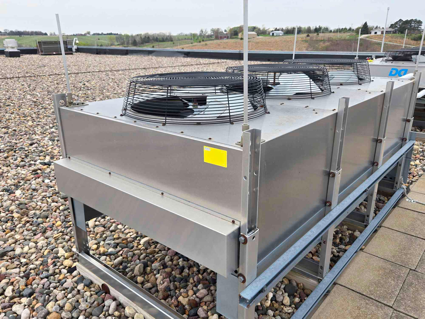 DataAire 3 Fan Condenser 460v 20 Ton