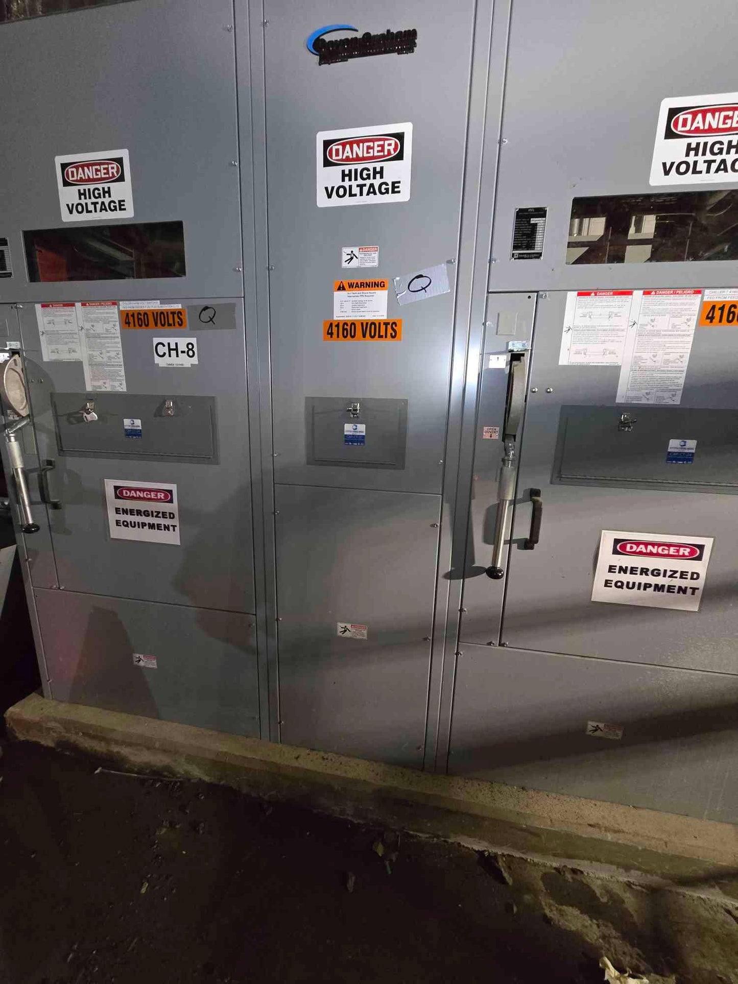 3 Section 1200A Square D Gavin Graham HV Dual Load Current Interrupter 4160V HVL030512UL 4.76KV