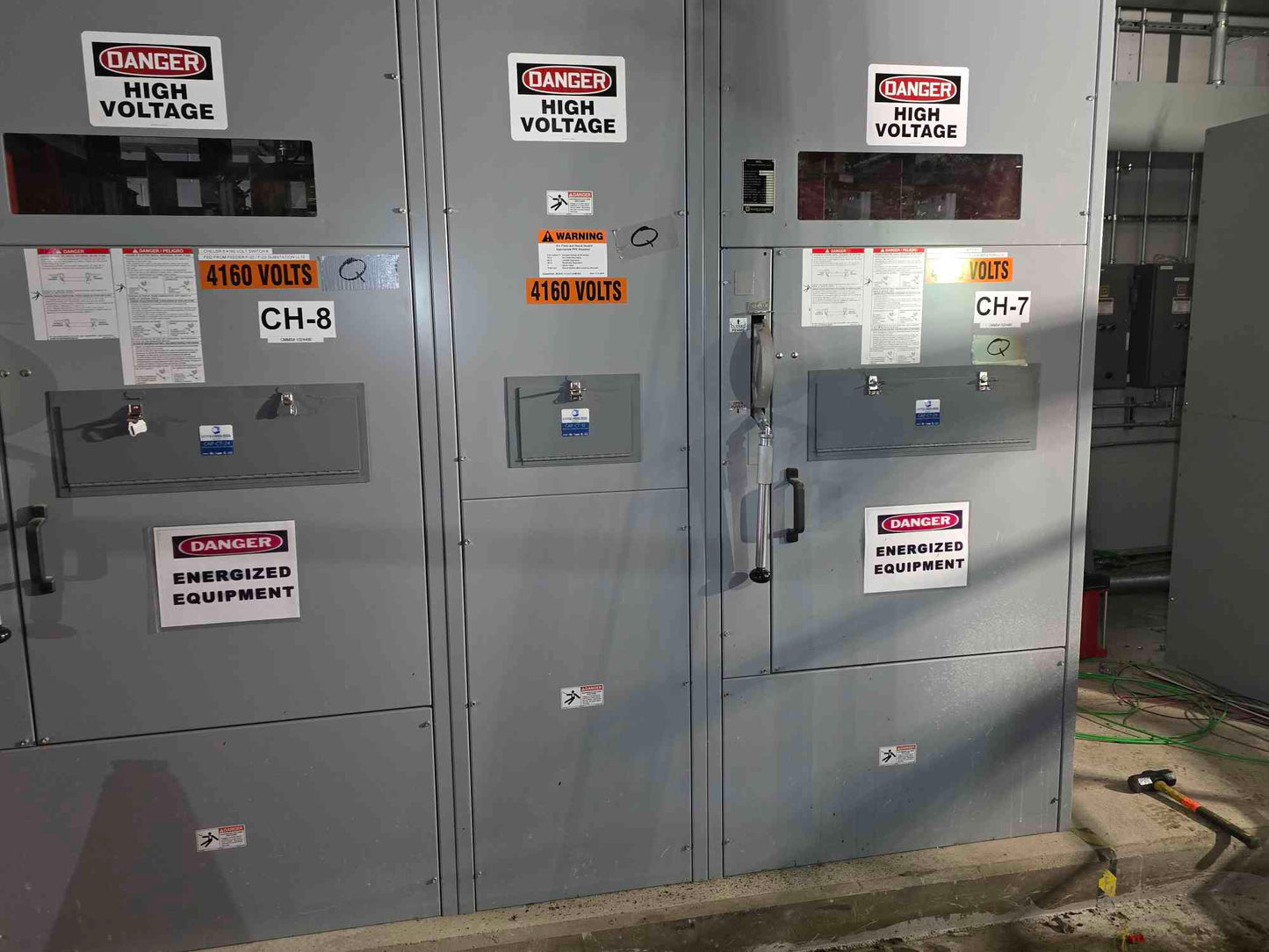 3 Section 1200A Square D Gavin Graham HV Dual Load Current Interrupter 4160V HVL030512UL 4.76KV