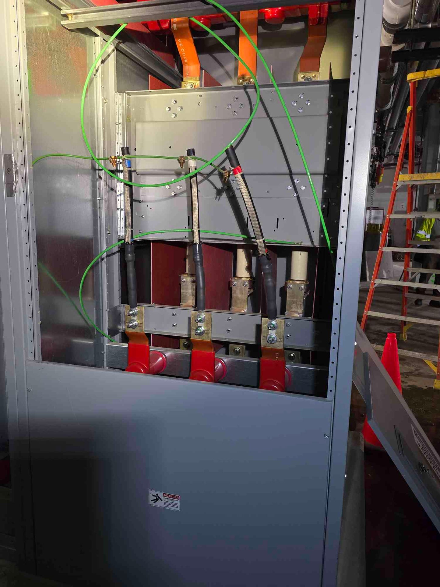 3 Section 1200A Square D Gavin Graham HV Dual Load Current Interrupter 4160V HVL030512UL 4.76KV