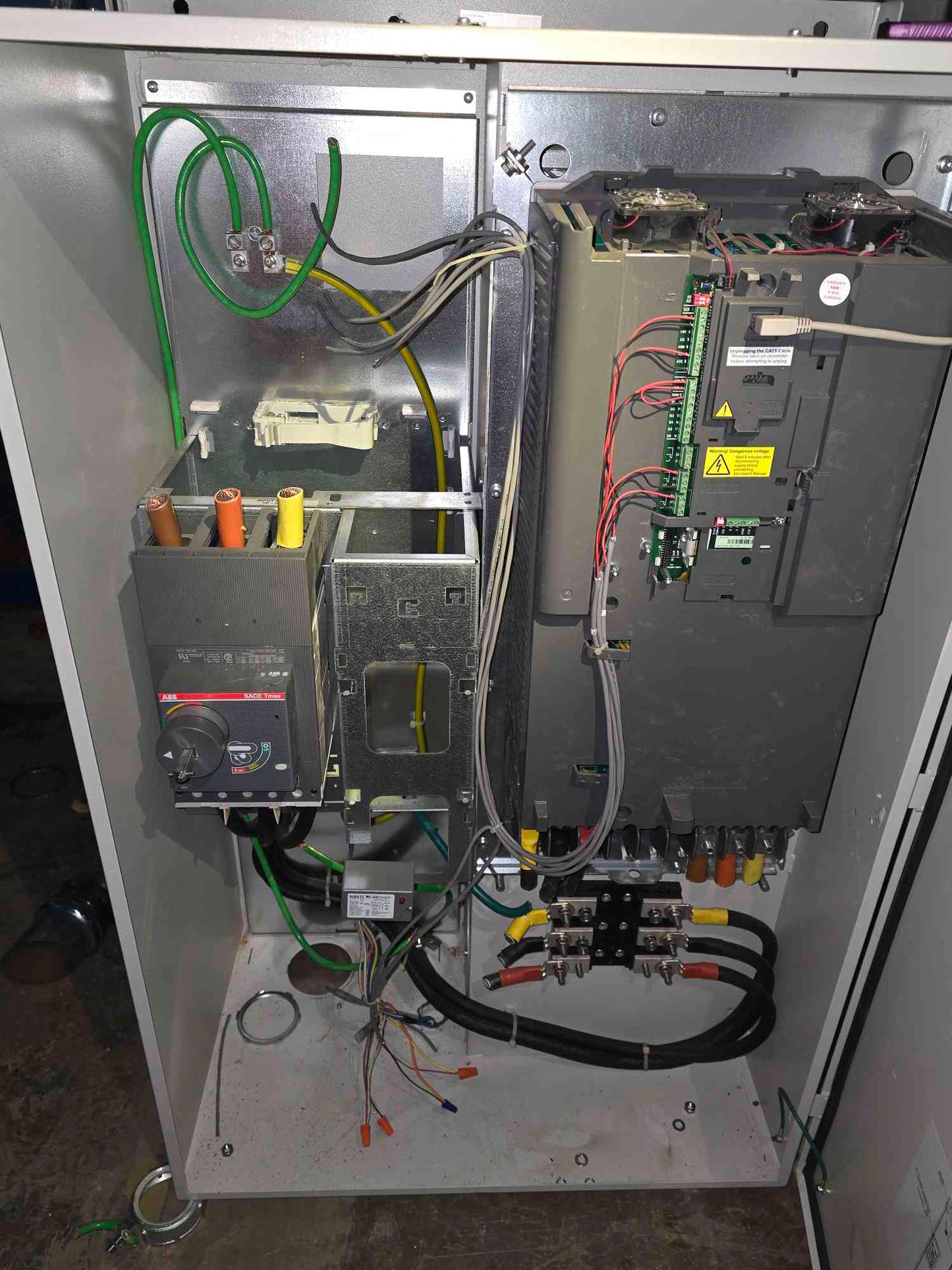 ABB VFD ACH550-PCR-246A-4 Variable Frequency Drive 200HP 3ph 380-480V 242A