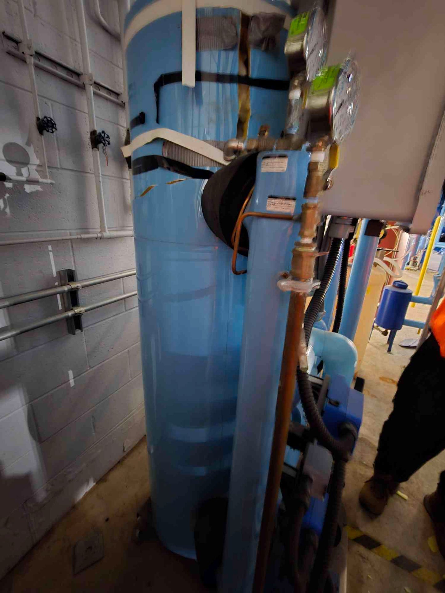 AmeriWater High Efficiency Sand Filter 460V Water Filtration Pump Controller & Manifolds