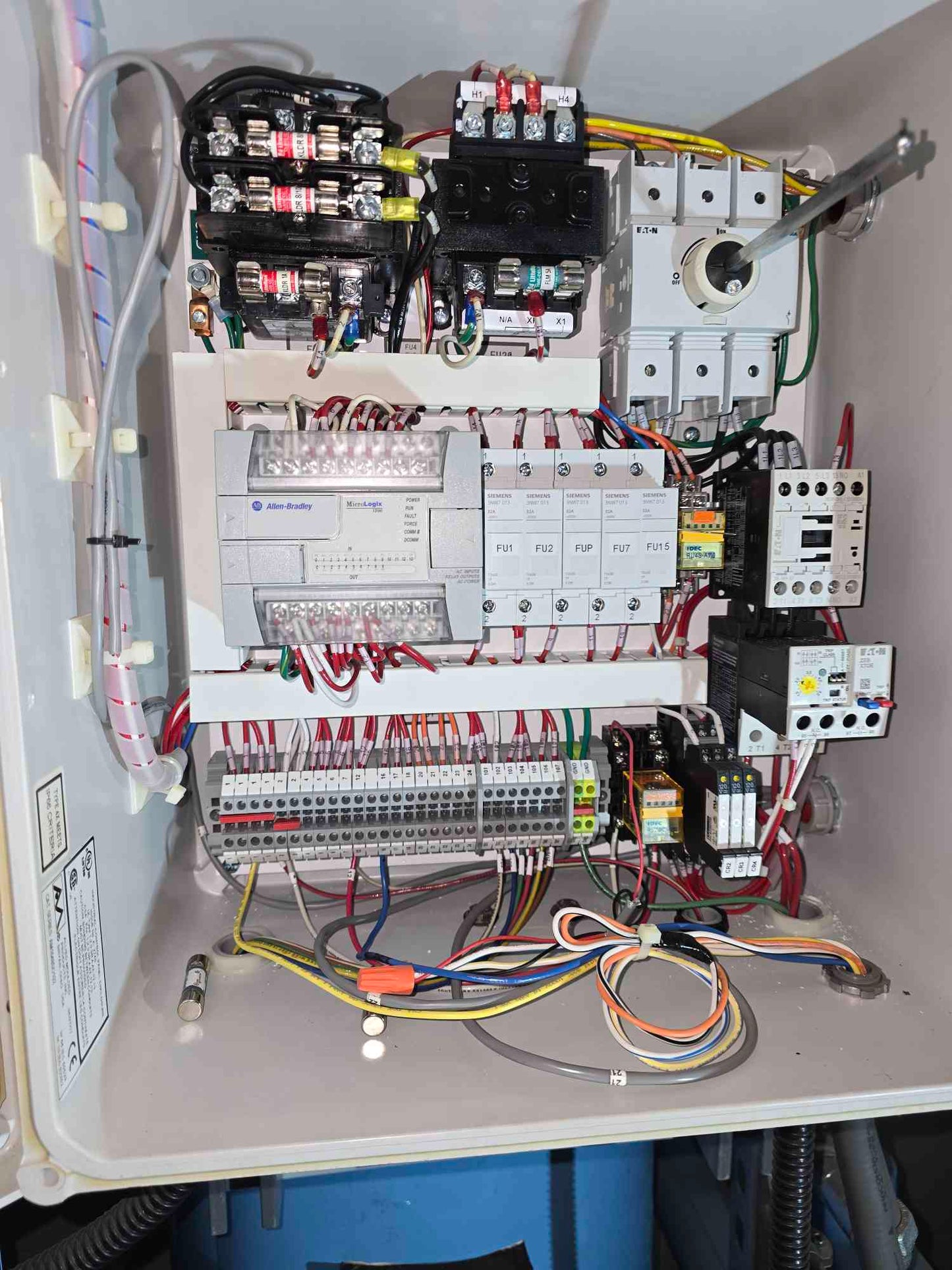 AmeriWater High Efficiency Sand Filter 460V Water Filtration Pump Controller & Manifolds