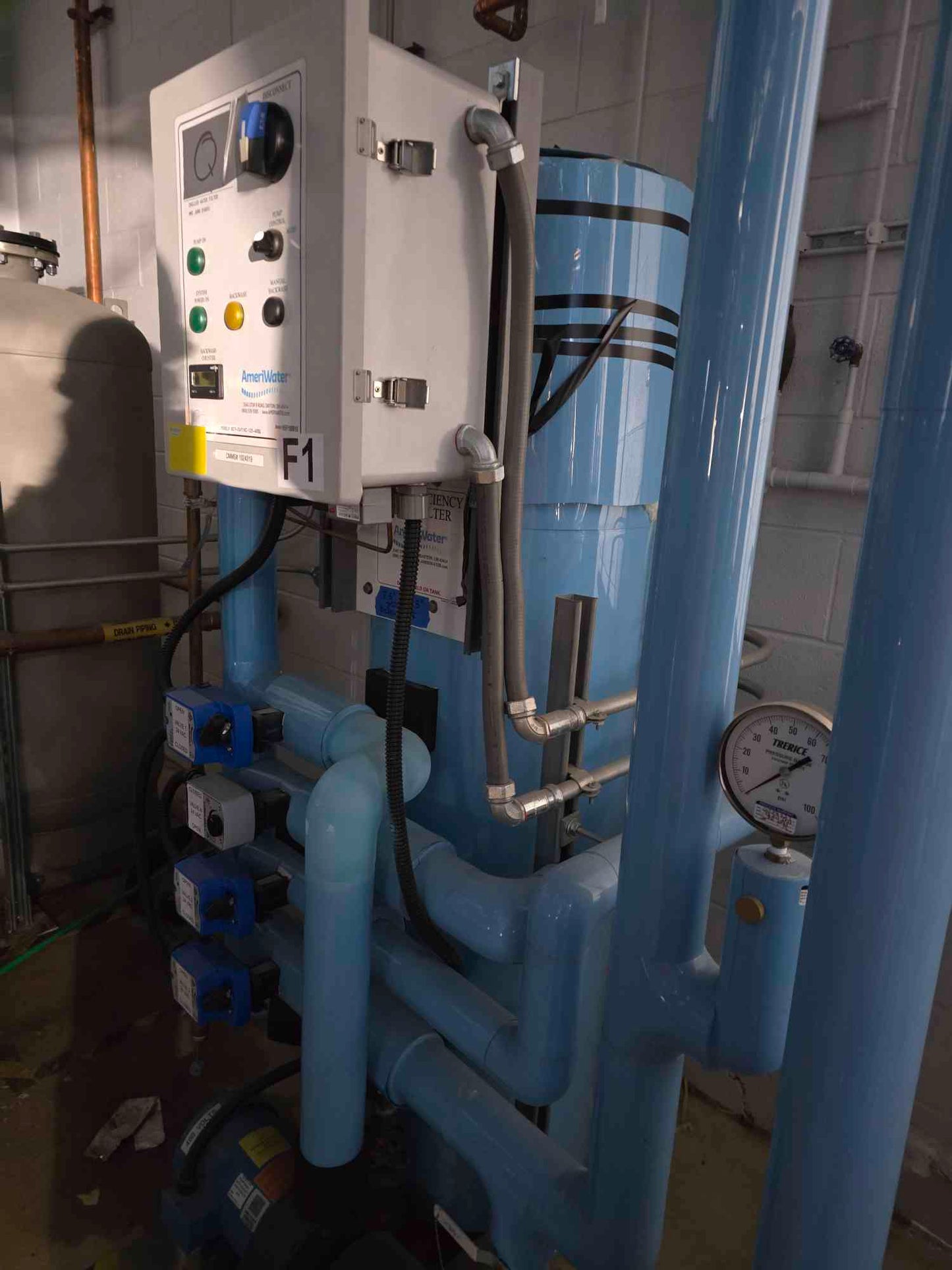 AmeriWater High Efficiency Sand Filter 460V Water Filtration Pump Controller & Manifolds