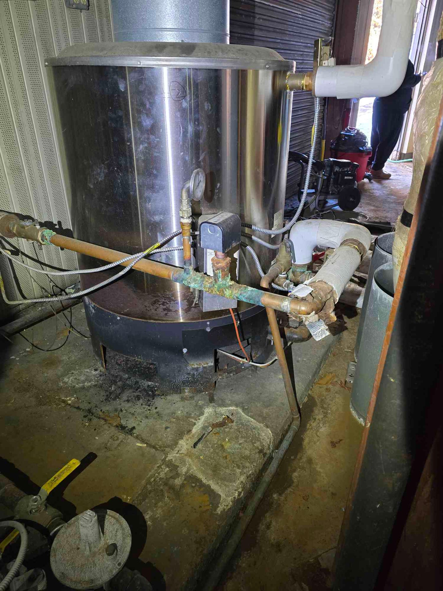 1,200,000 BTU Green Boiler Technologies A2B120NG NG Low Pressure Water Boiler 120V