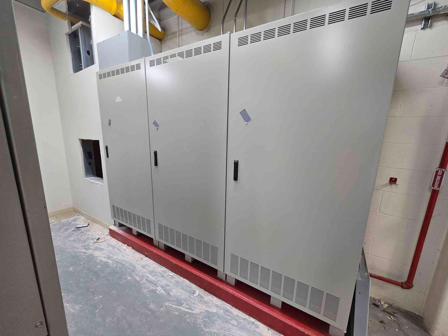 750KVA Toshiba UPS G8000MM UPS 480v '07 T8MS3 K75 (SKU: 111500)