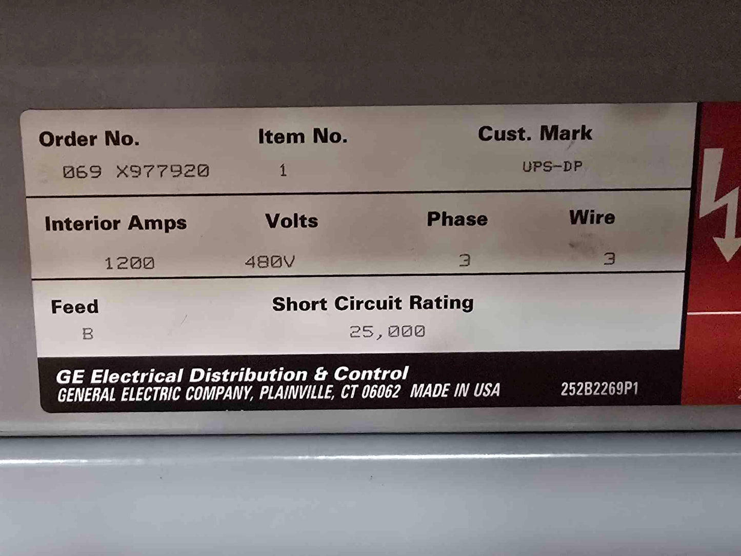 1200A Spectra Series Power PanelBoard 480v 3PH 6 Breakers