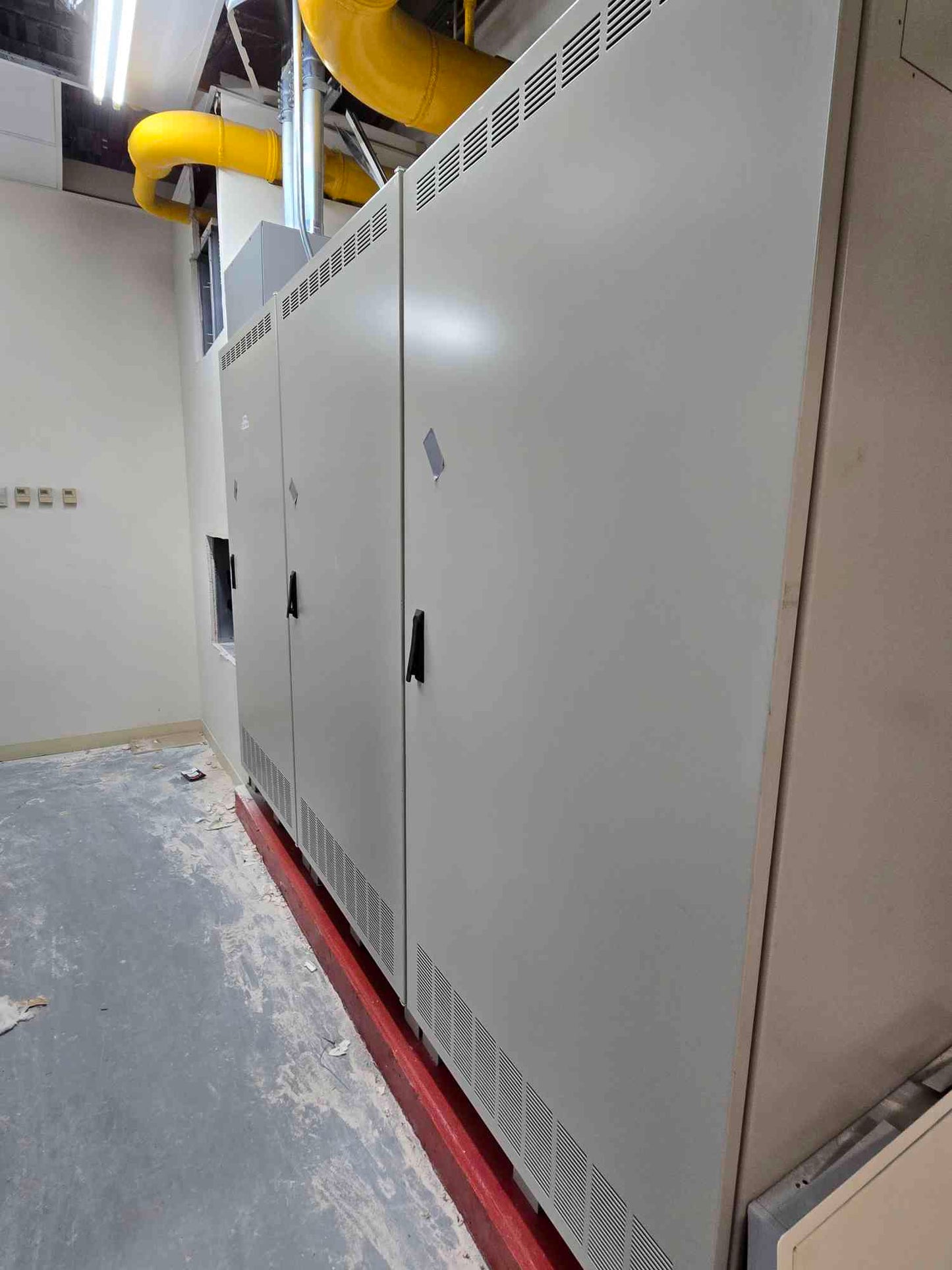 C&C Power Battery Cabinet 43T4E540-D4804B60011H04QB 480V 600A (SKU: 111531)