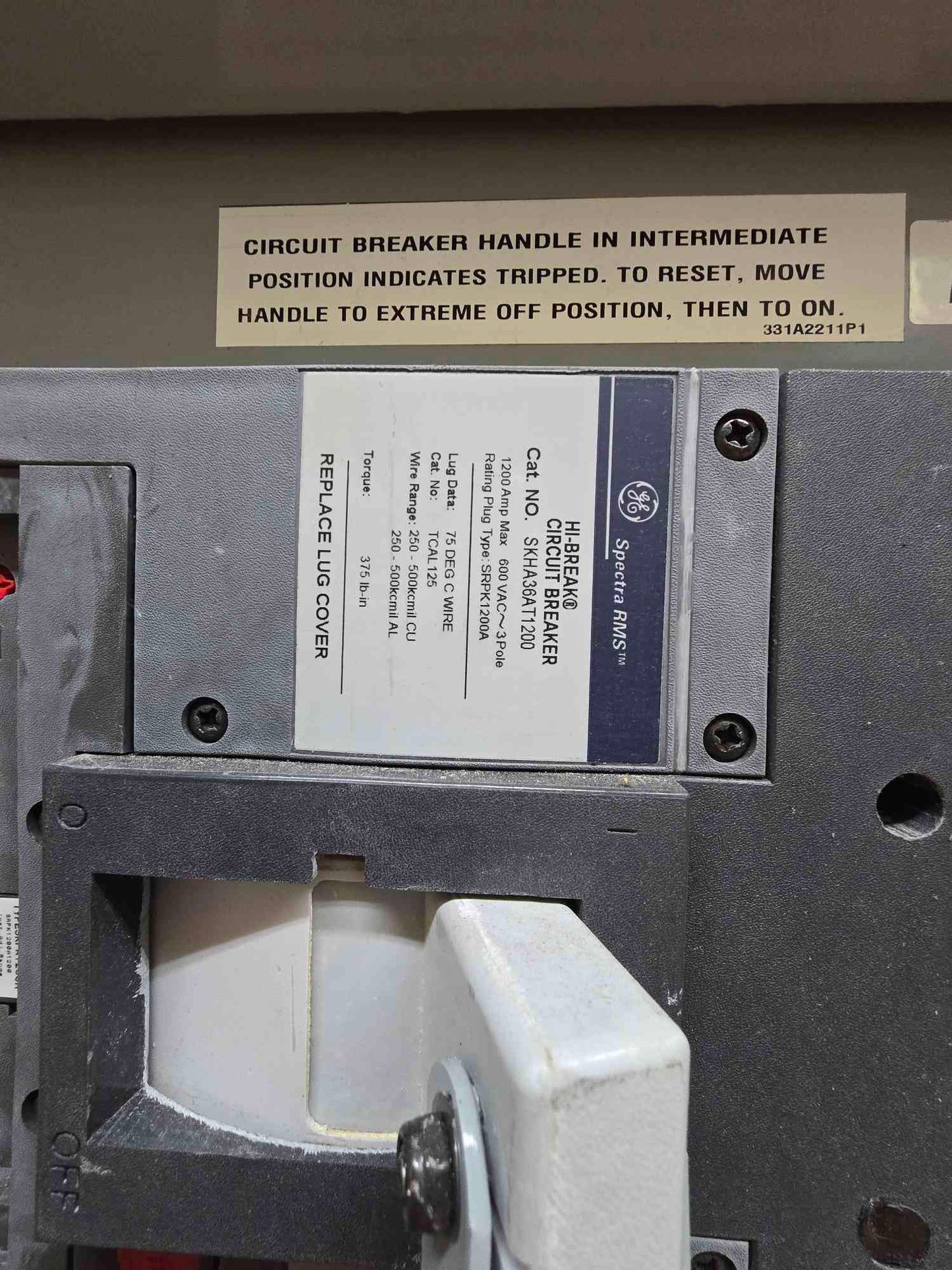 1600A Spectra Series Panelboards 480y/277v 3PH 4Wire 6 Breaker