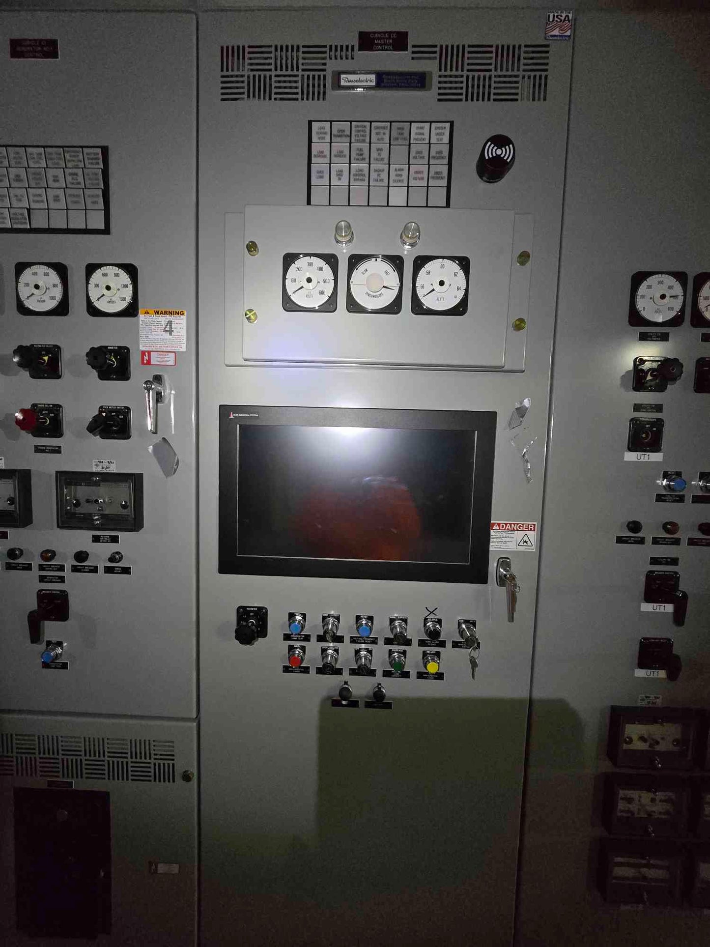 4000A Russelectric 8 Section Paralleling Switchgear 277/480V