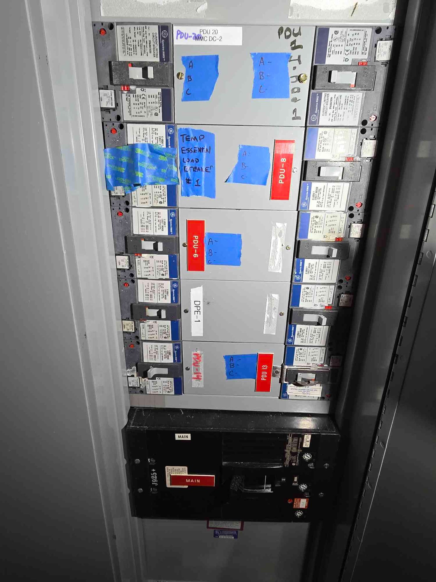 800A GE Panelboard 480/277V 3PH 10 Breakers & Main