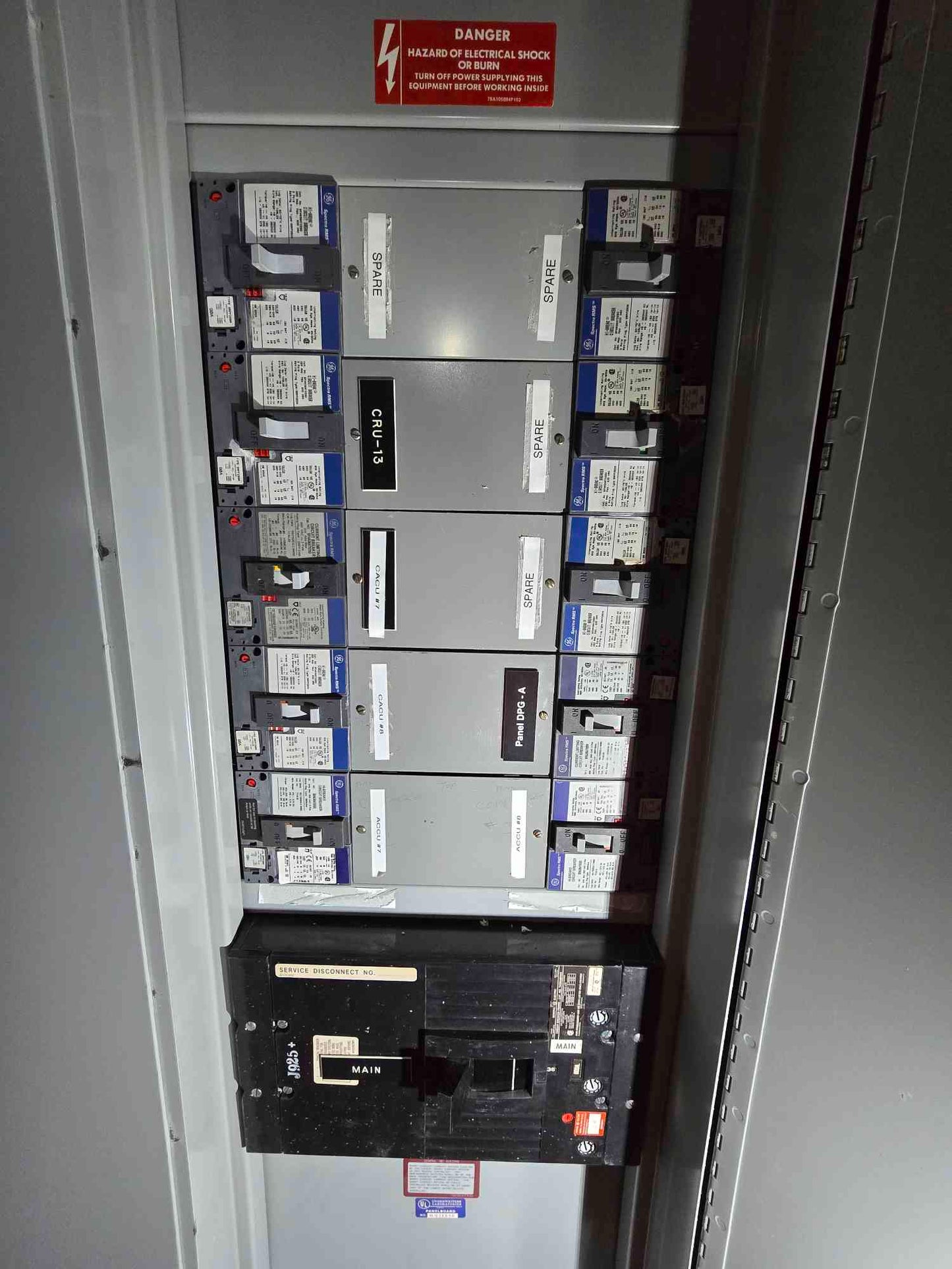800A GE Switchboard 480v 3PH 10 Breakers & Main Panelboard