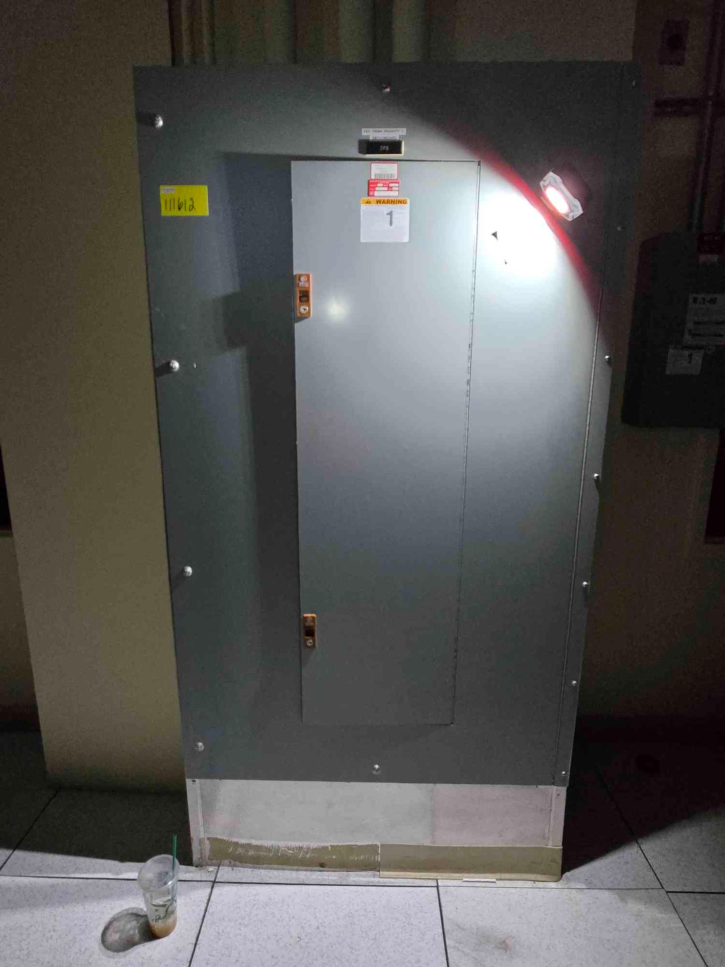 800A GE Switchboard 480v 3PH 10 Breakers & Main Panelboard