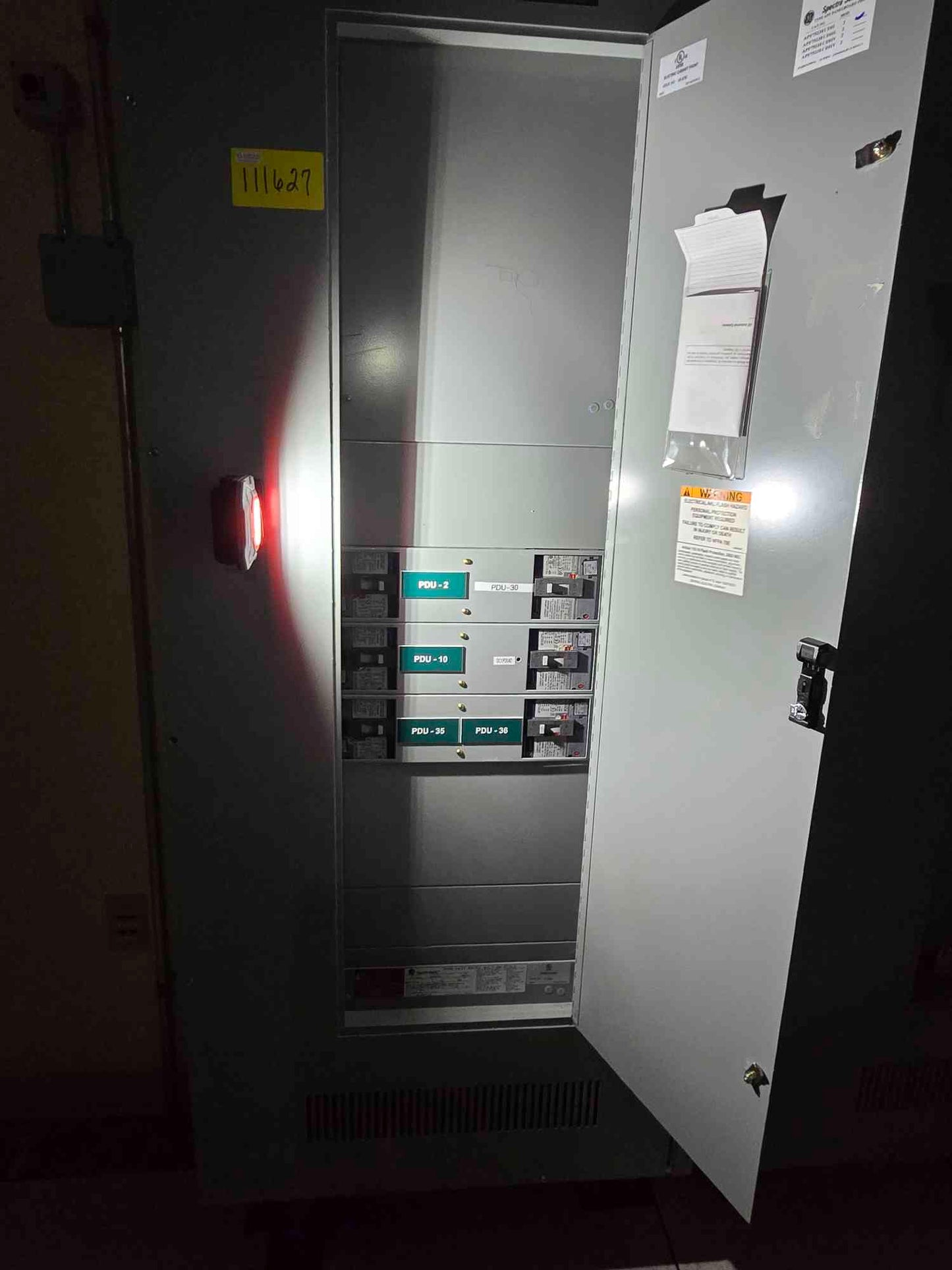 800A GE Spectra Series Panelboard 480/277V 3PH 6 Breaker Distribution