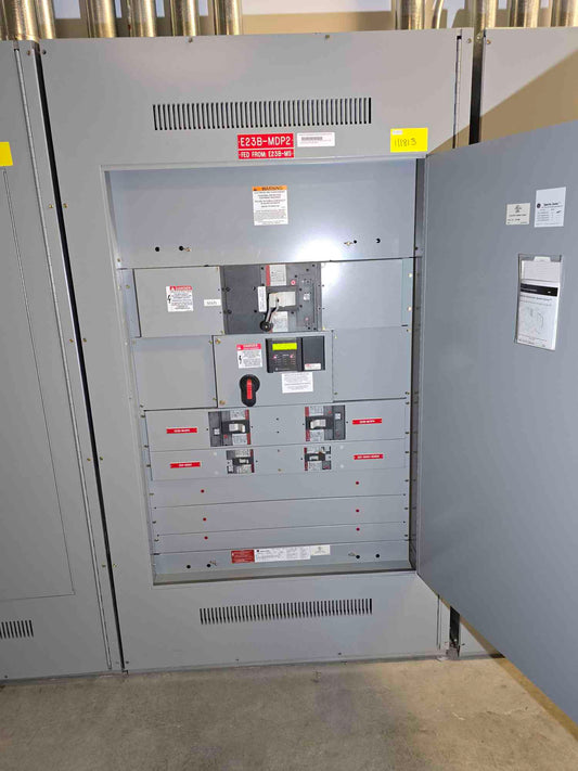 800A GE Spectra Series Panelboard 480V 3PH 4 Breakers Main & Meter - Cell 3 B