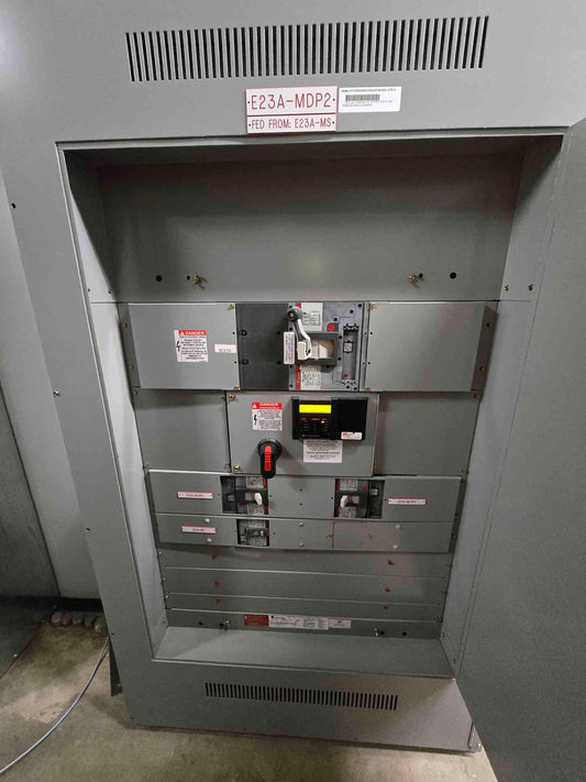 800A GE Spectra Series Panelboard 480V 3PH 3 Breakers Main & Meter - Cell 3 D