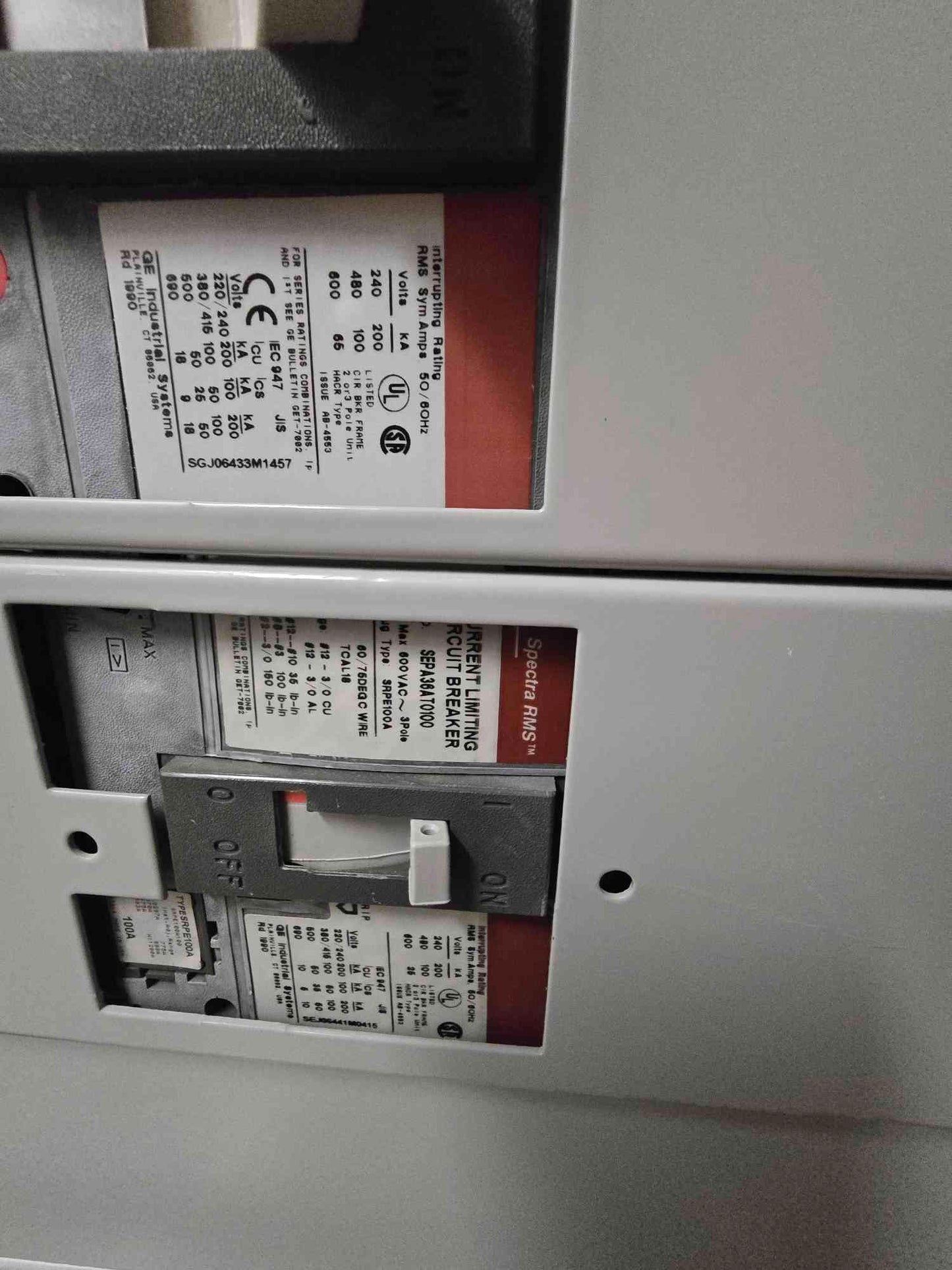 800A GE Spectra Series Panel 480V 3PH 4 Breakers Main & Meter - Cell 3 F