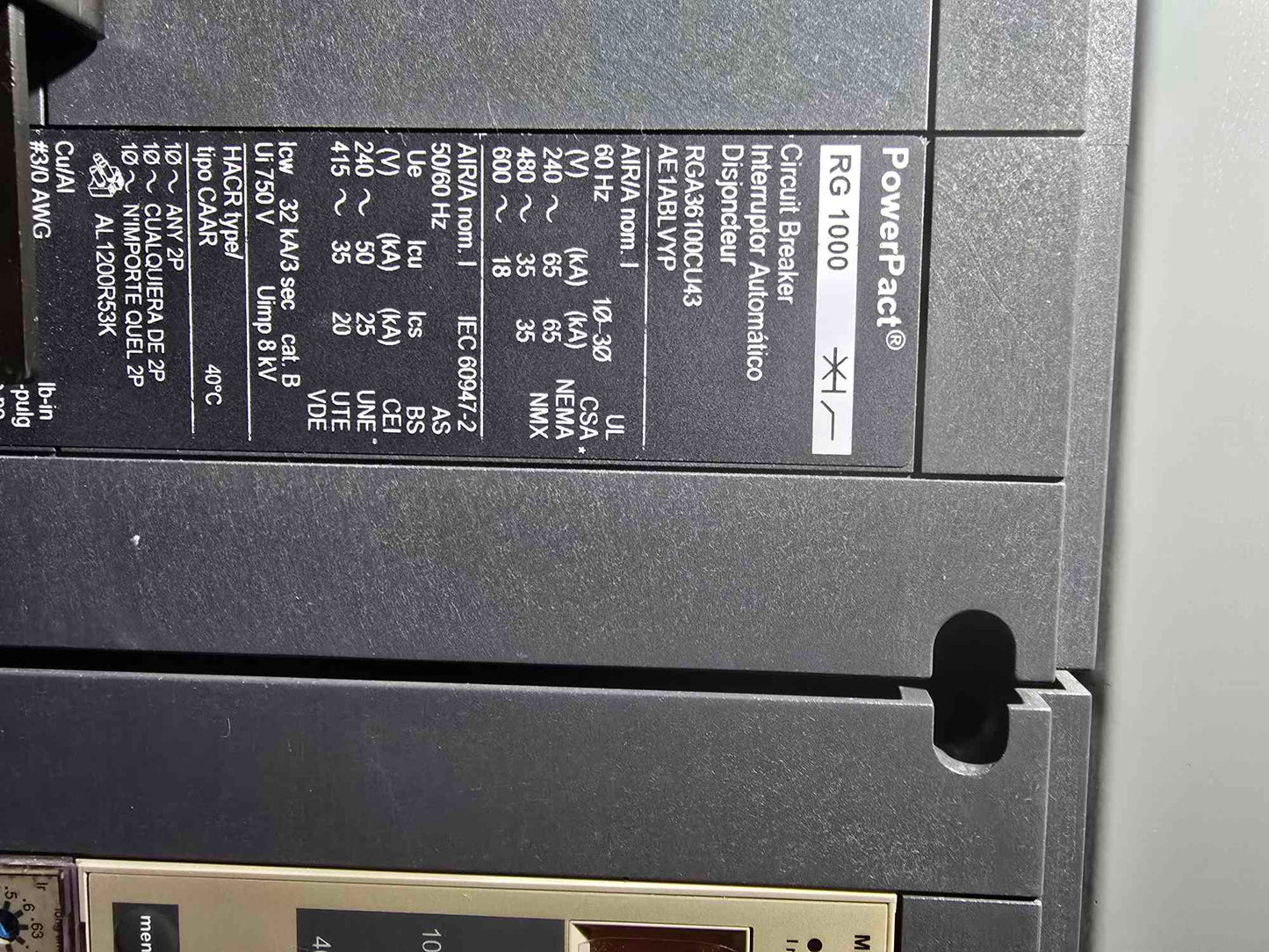 1000A I-line Square D Distribution Panelboard 1xRG1000 & 4xPG400 Breakers 208/120v - Cell 3
