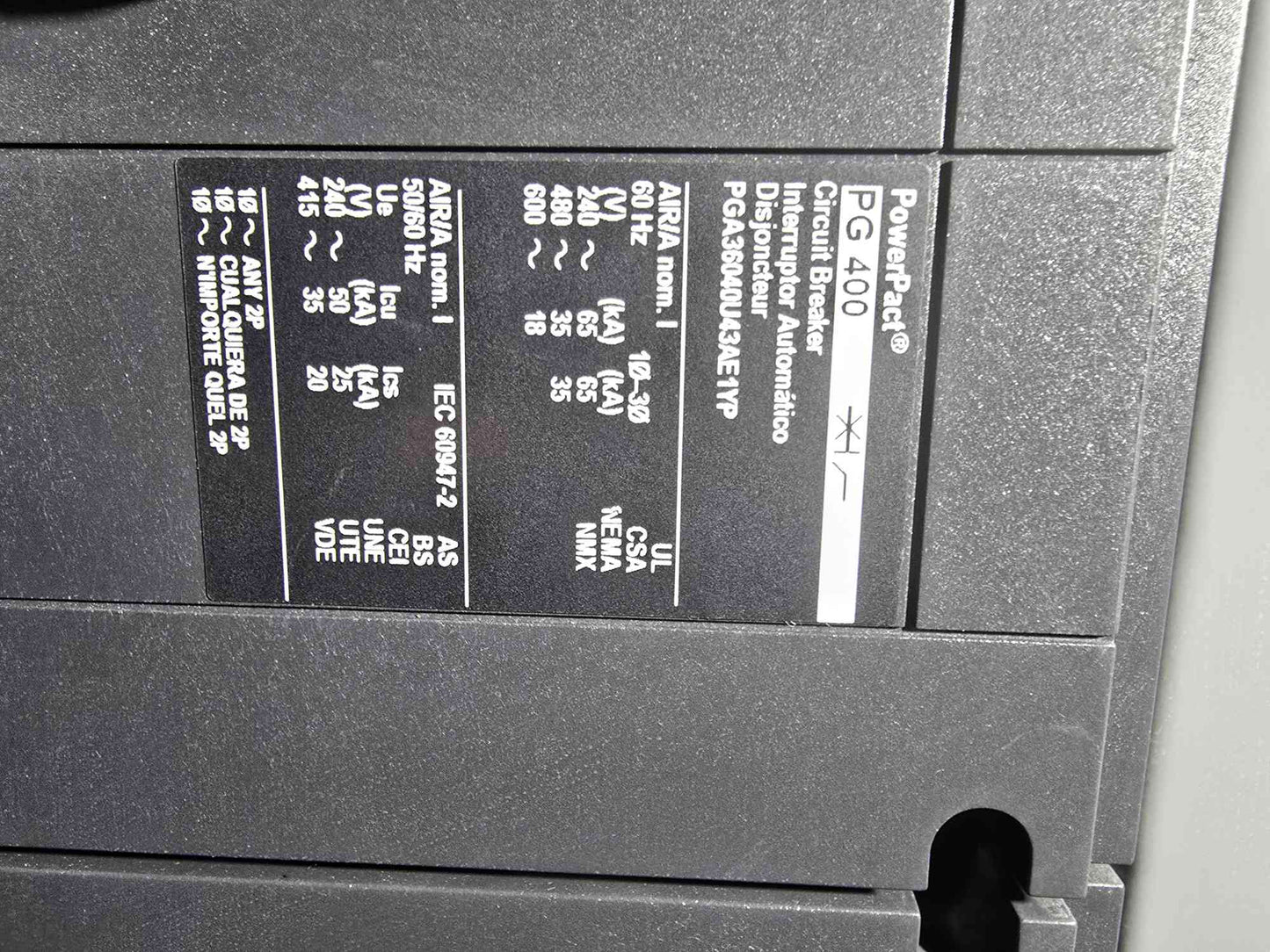 1000A I-line Square D Distribution Panelboard 1xRG1000 & 4xPG400 Breakers 208/120v - Cell 3