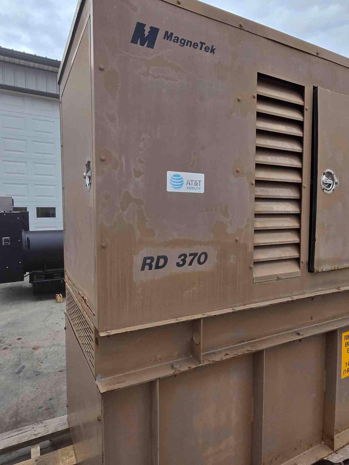30KW Magnetek Perkins RD370 Diesel Generator 1&3PH '98 1115Hrs TESTED