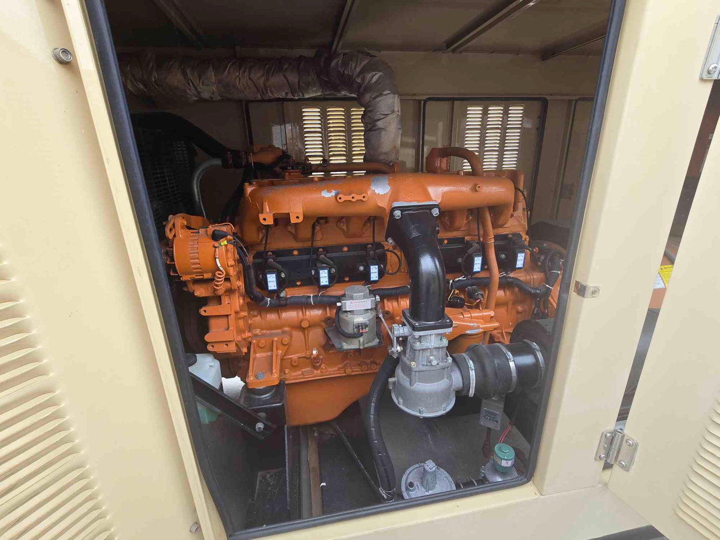 135KW Generac SG0135 Nat Gas LP Generator 1PH 120/240v '04 957Hrs TESTED