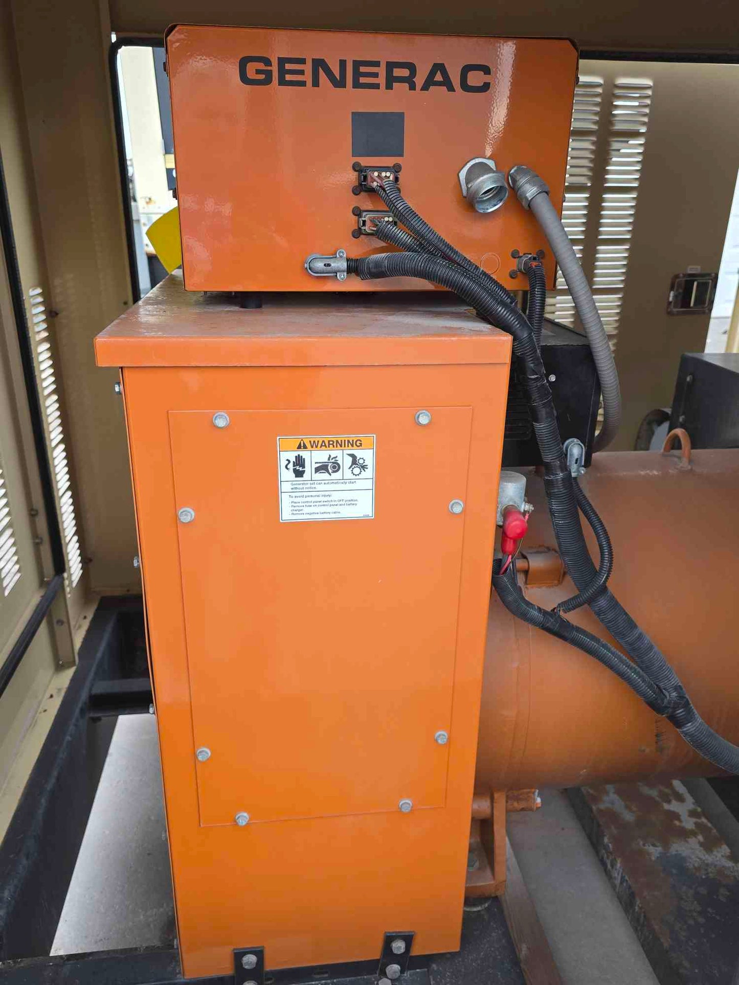 135KW Generac SG0135 Nat Gas LP Generator 1PH 120/240v '04 957Hrs TESTED