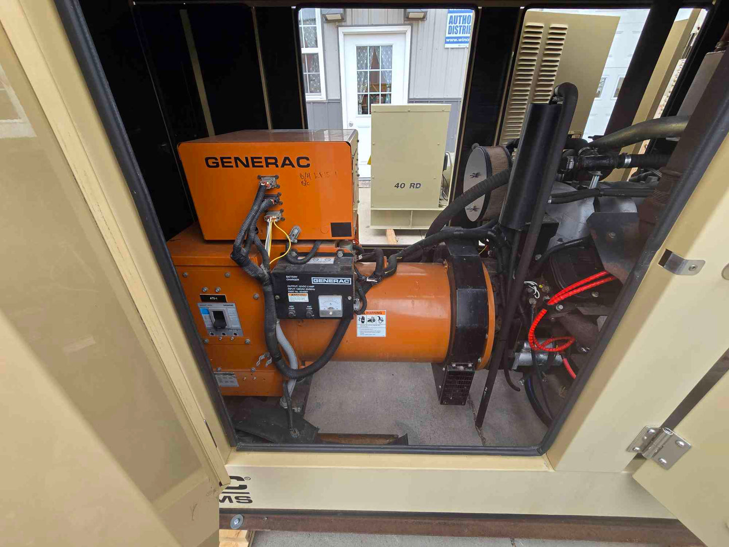 125KW Generac SG0125 Nat Gas LP Generator 3PH 120/208V '04 957Hrs TESTED