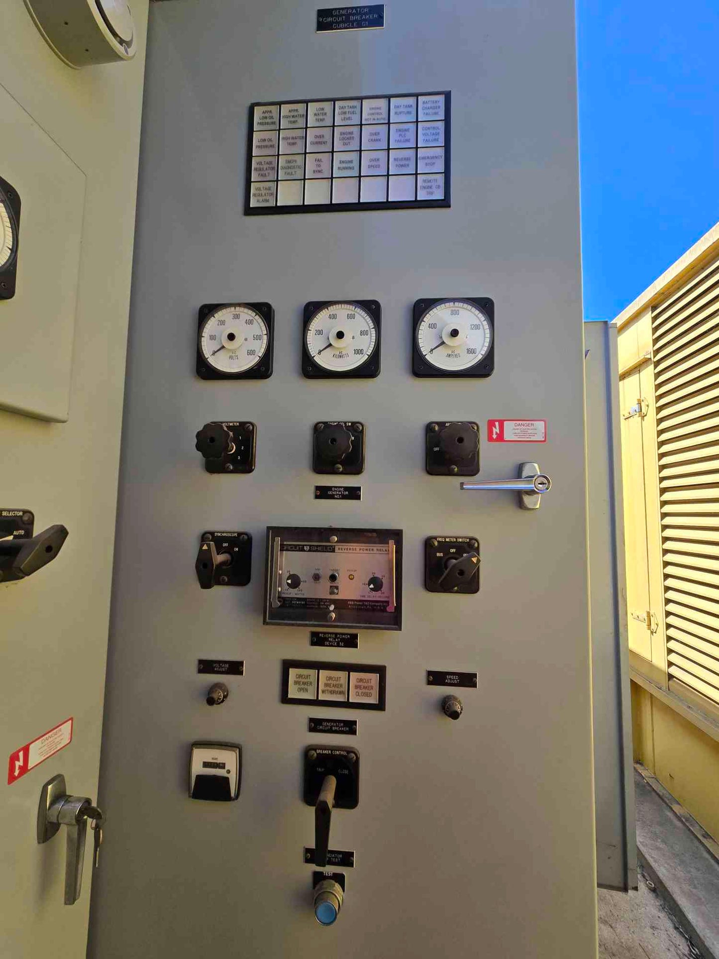 4000A Russelectric Master Control Cubicle 277/480 3 Phase Switchgear