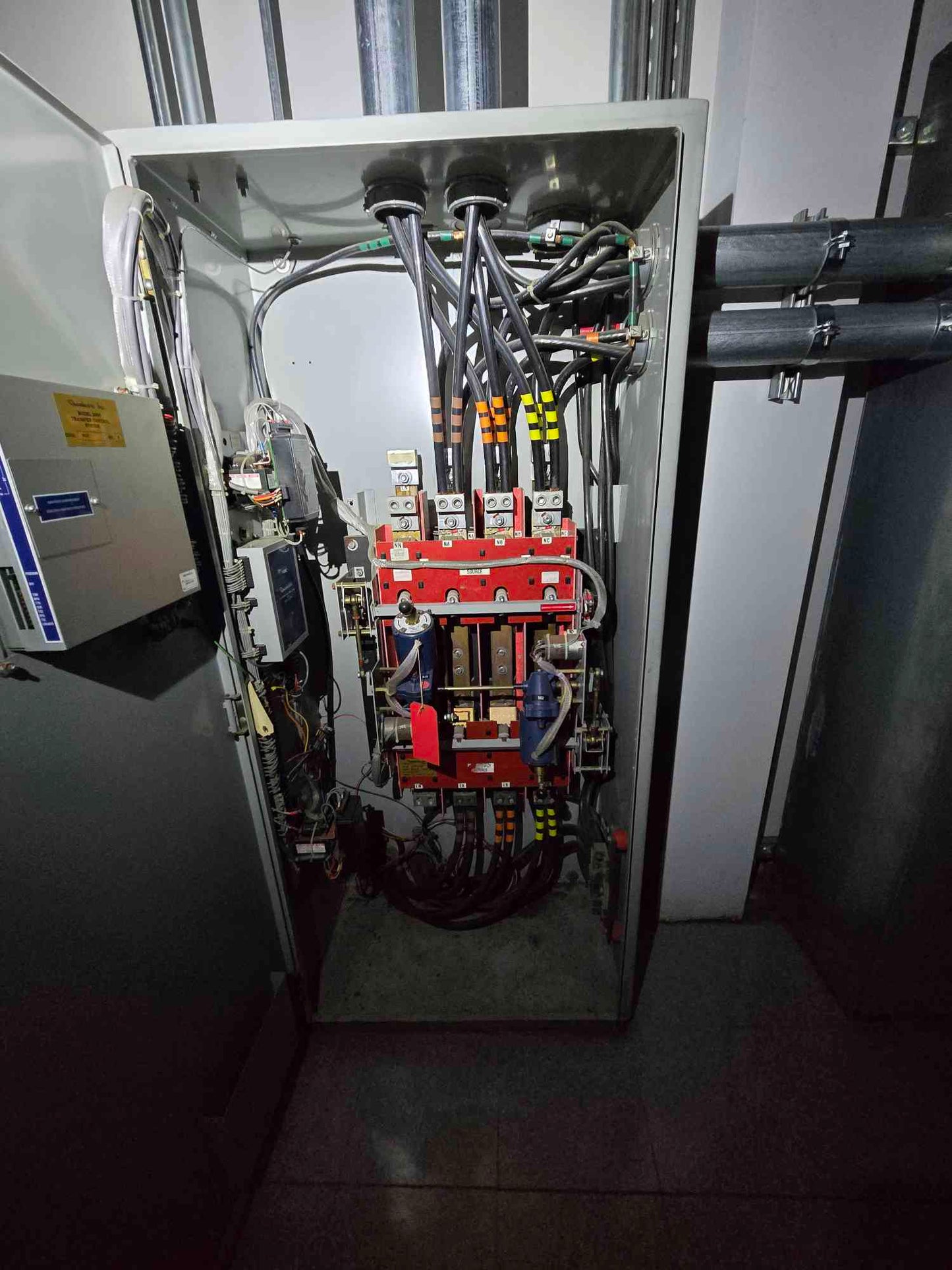 600A Russelelectric Model 2000 ATS Control System 277/480 3 Phase