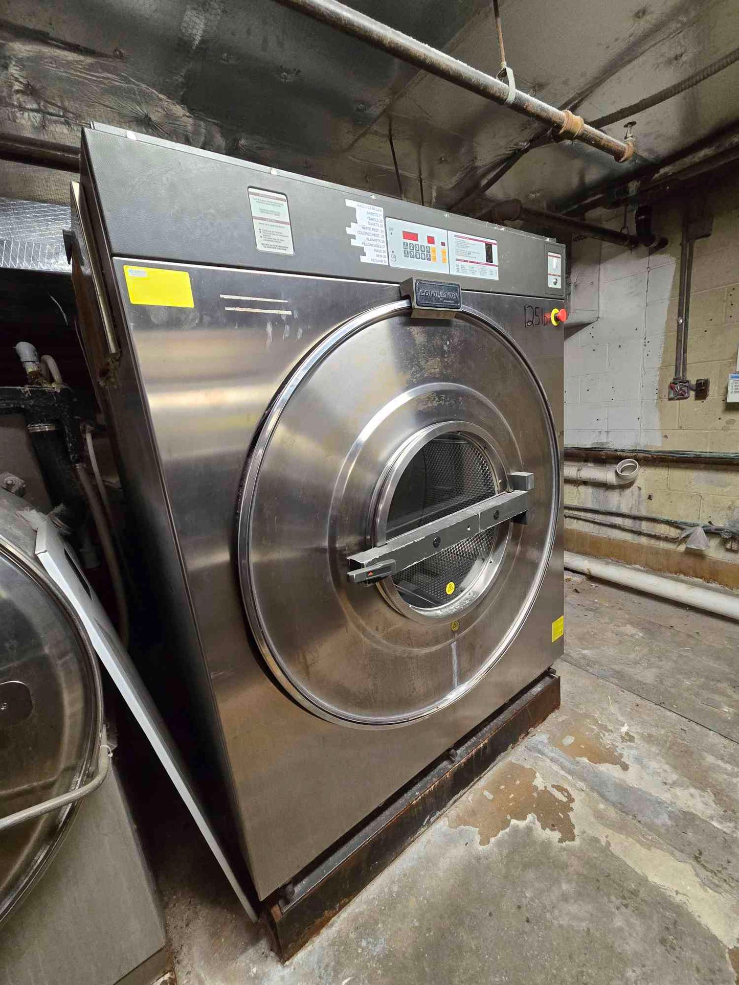 Continental L1125PM21010 125lb Commercial Washer