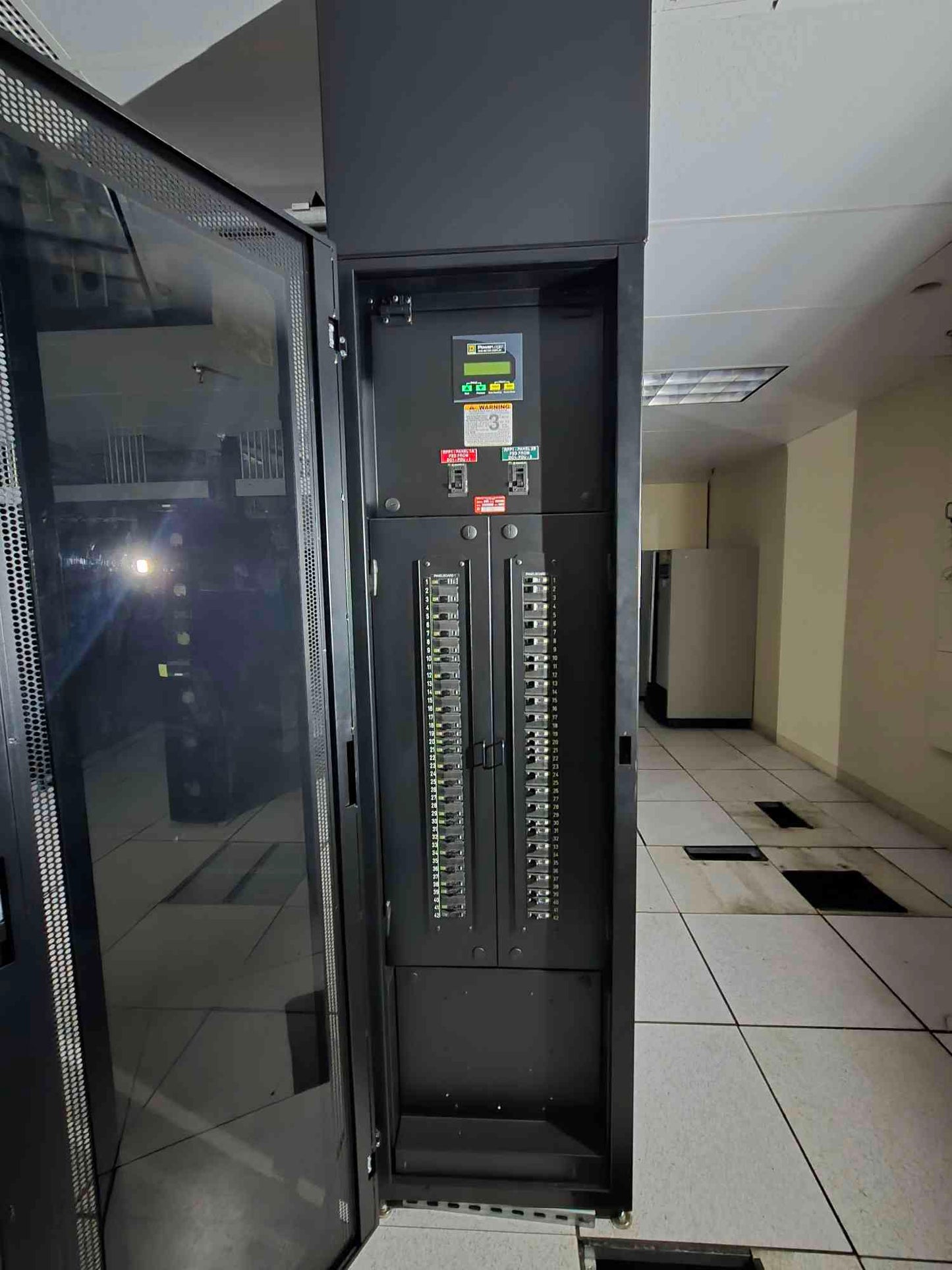 225A Onyx Rack RPP 208/120V Plus Ground 3PH Breaker Distribution