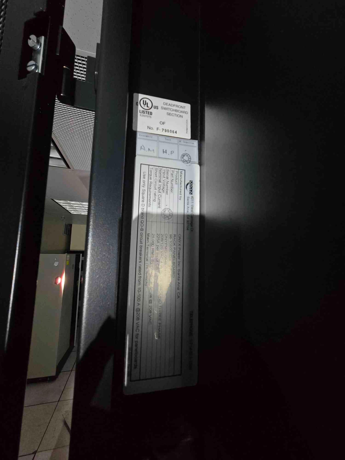 225A Onyx Rack RPP 208/120V Plus Ground 3PH Breaker Distribution