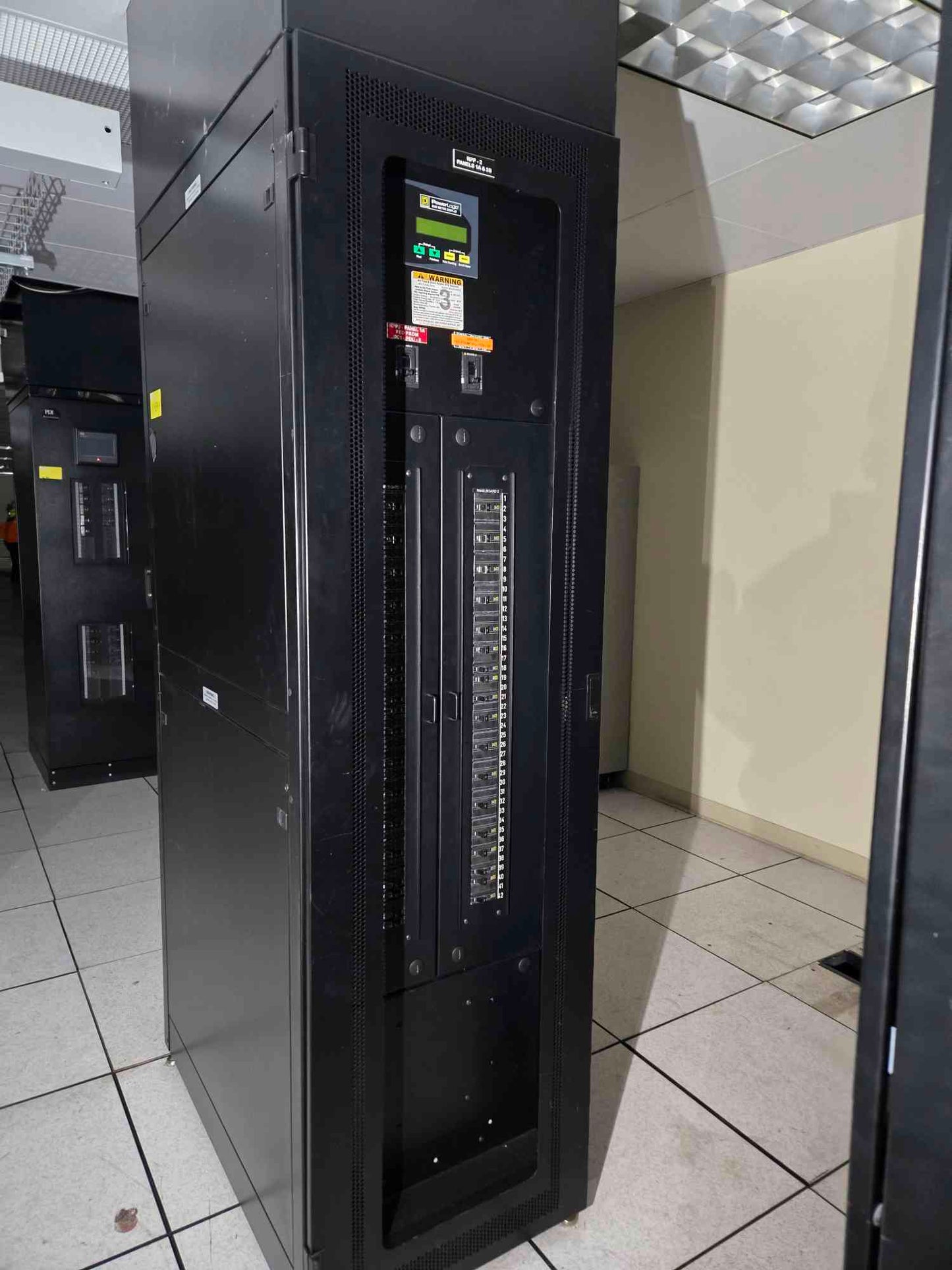 225A Onyx Rack RPP 208/120V Plus Ground 3PH Breaker Distribution