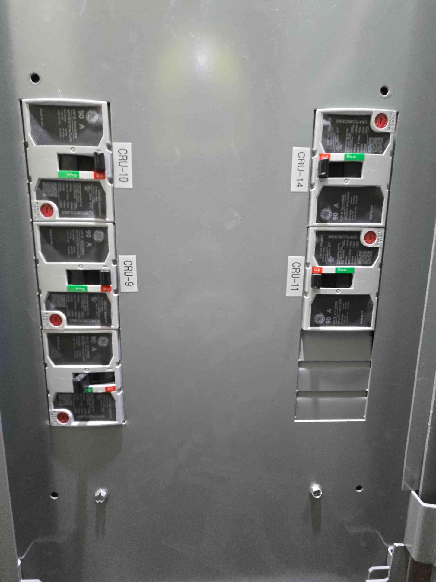 400A GE A-Series II Panelboard 480/277v 5 Breakers & Main