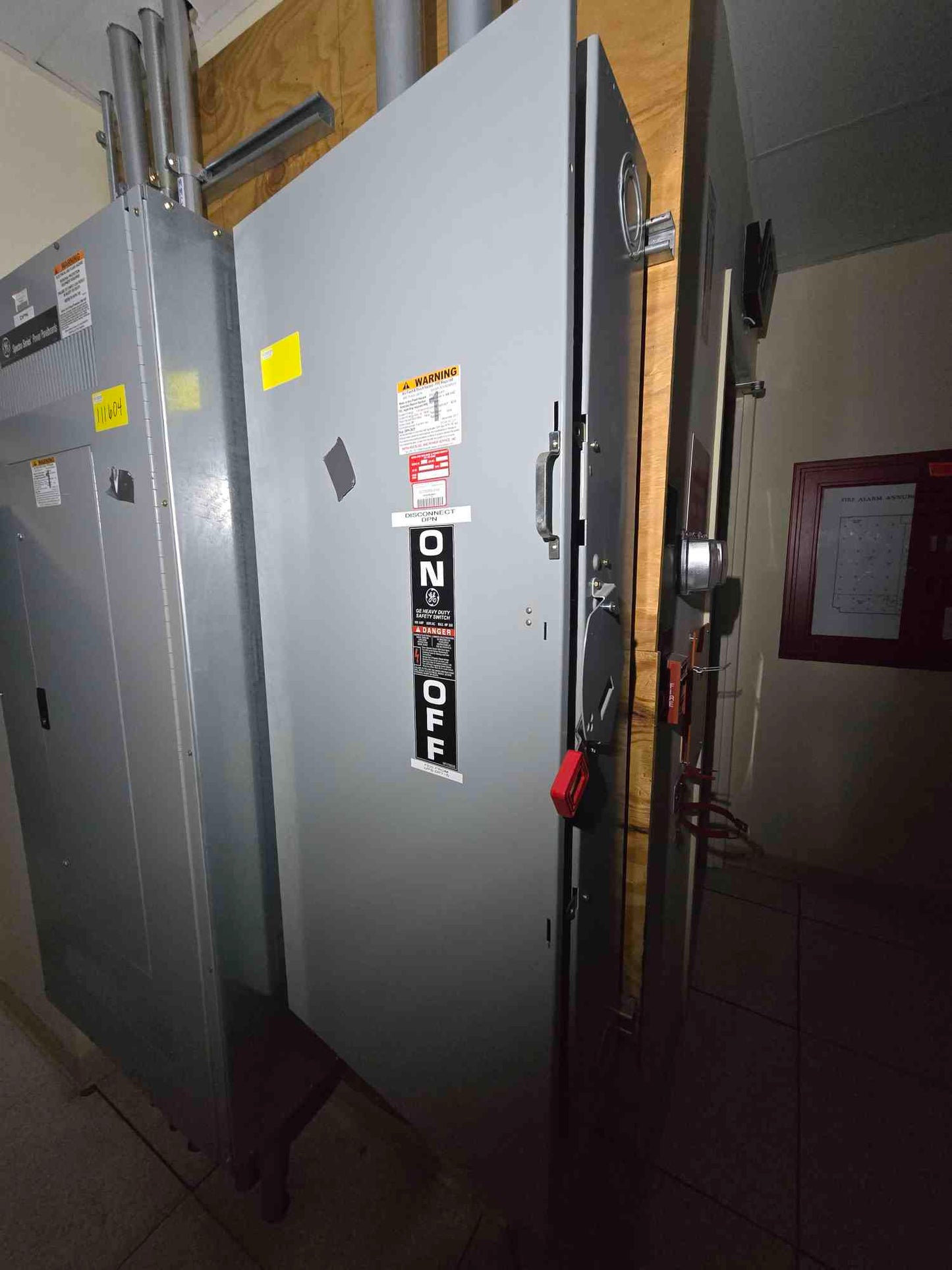 400A GE Safety Switch 600VAC/250VDC Model Number 11(SKU: 111620)