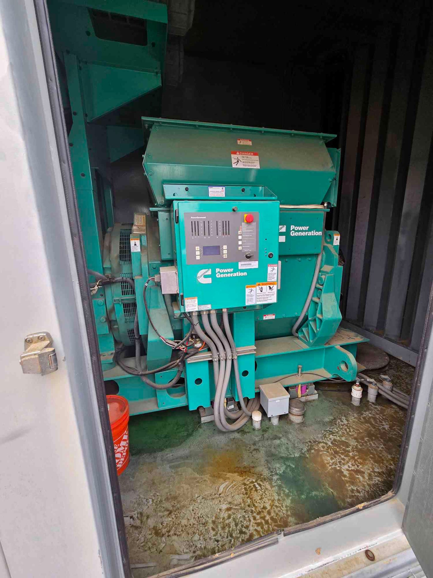 2MW 2000KW 2 Megawatt Cummins Diesel Generator 3PH 2000DQKAB 7200/12470v - Cell 3