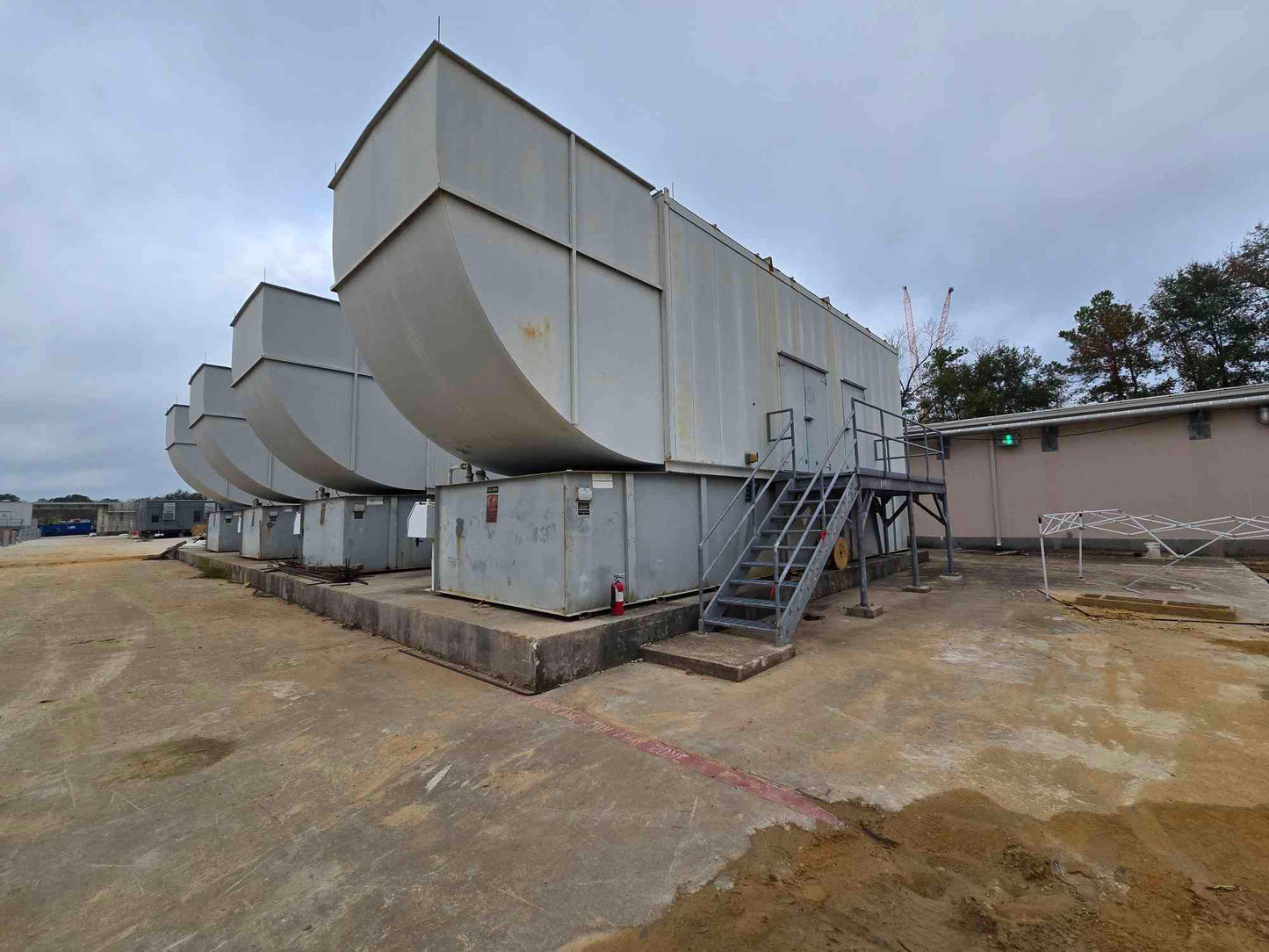 2MW 2000KW 2 Megawatt Cummins Diesel Generator 3PH 2000DQKAB 7200/12470v - Cell 3