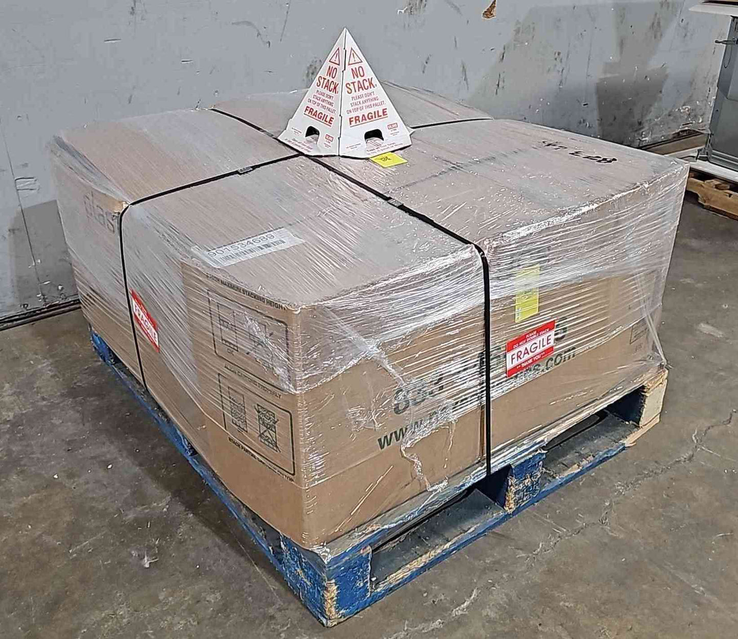 Bundle of over 60 225A Circuit Breakers(110658)