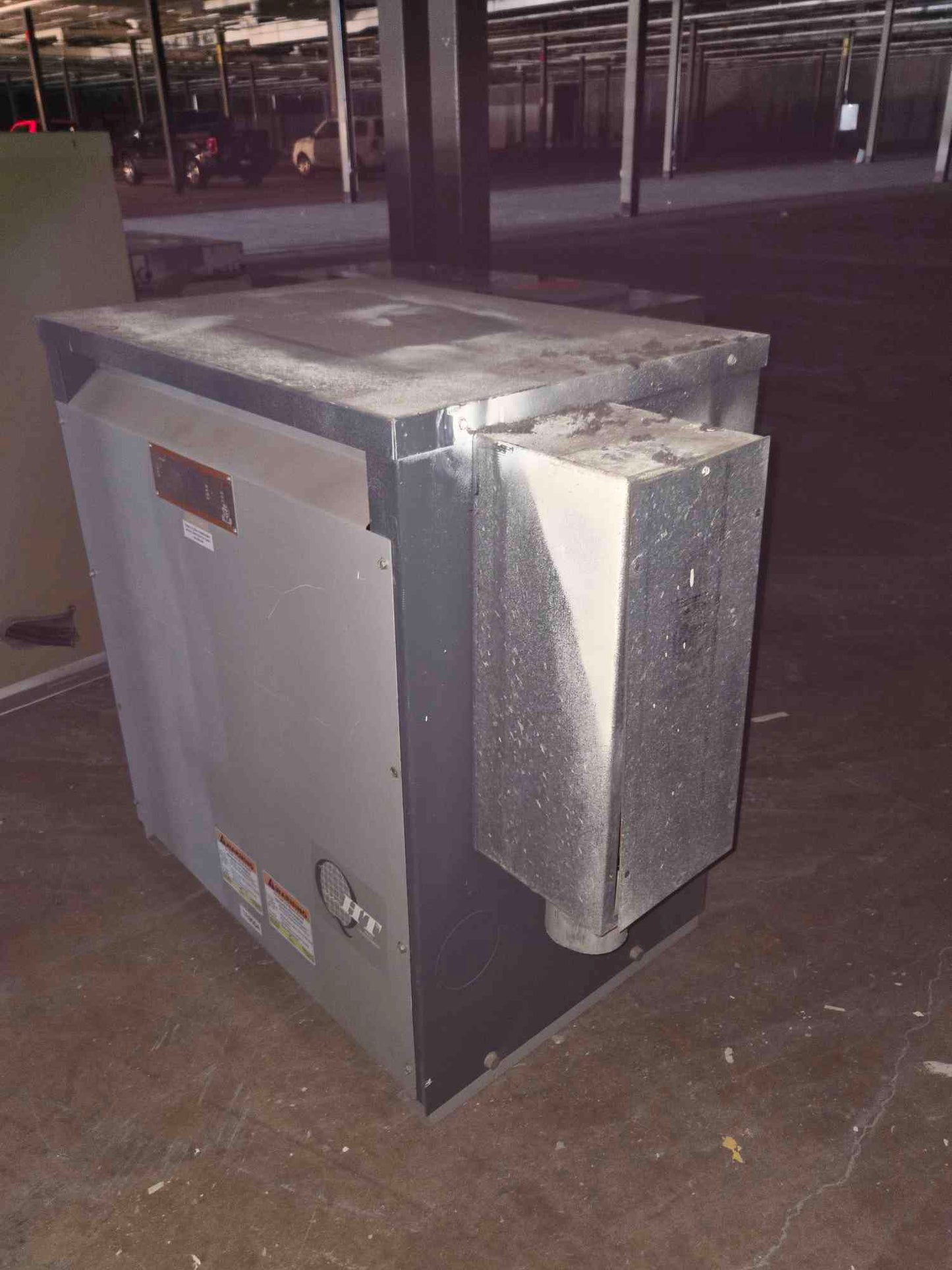 GE 112.5 KVA Dry Type Transformer 3 Phase 480V x 208Y/120V Model 9T23A3875 (SKU: 112736)