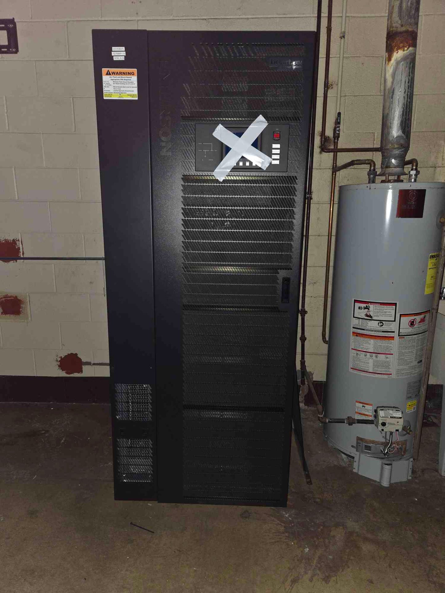 10KVa Liebert eXM 47SA010AOCFOL17 UPS 208/120V '16 w/24 Batteries