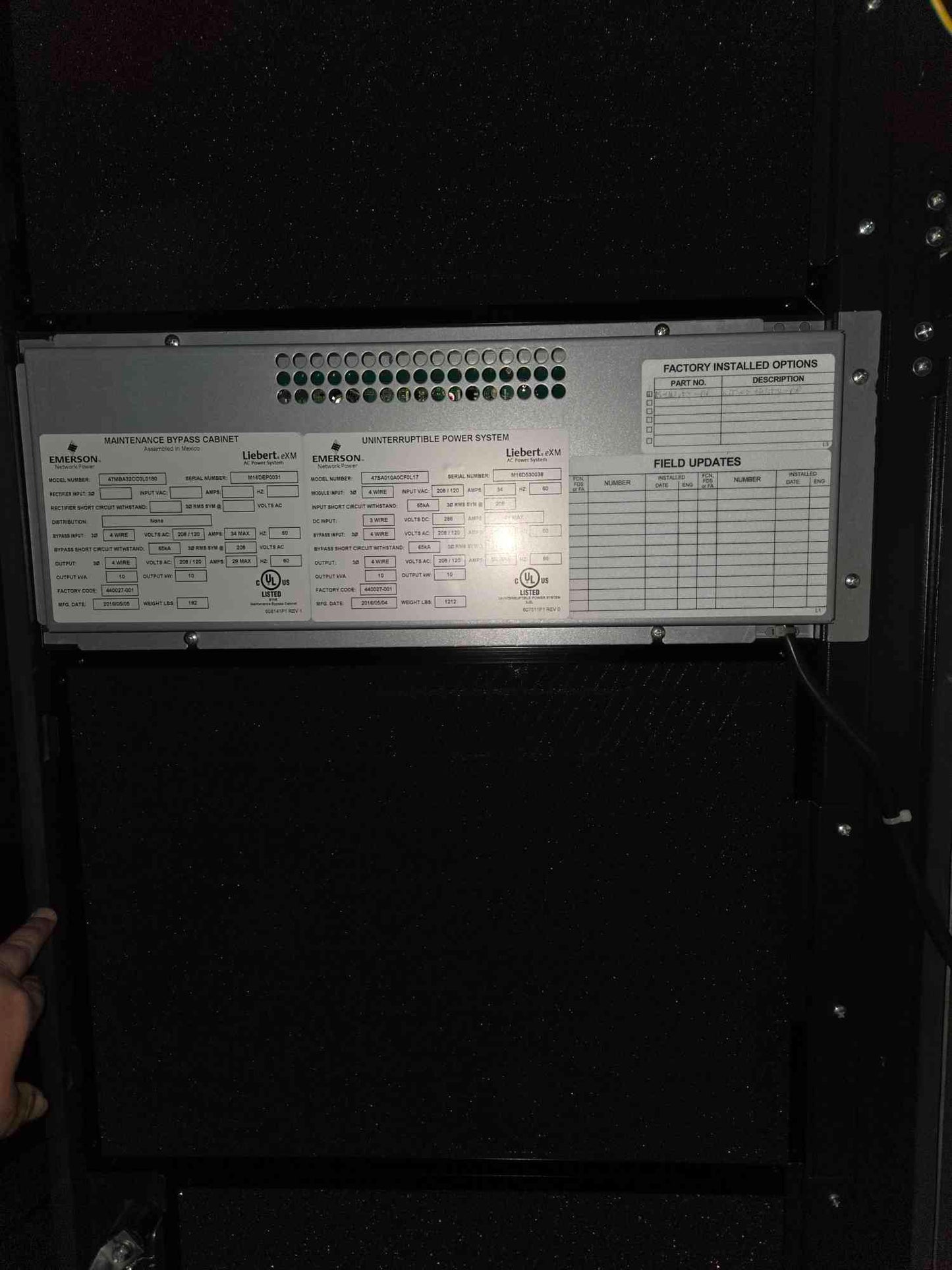 10KVa Liebert eXM 47SA010AOCFOL17 UPS 208/120V '16 w/24 Batteries