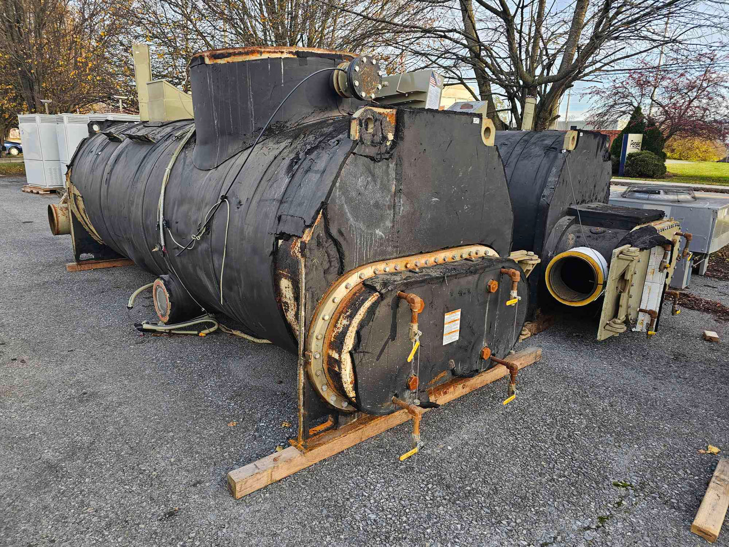 1200 Ton Trane Water Chillers CVHF1300 ’17 15K/20K Hrs (108456).