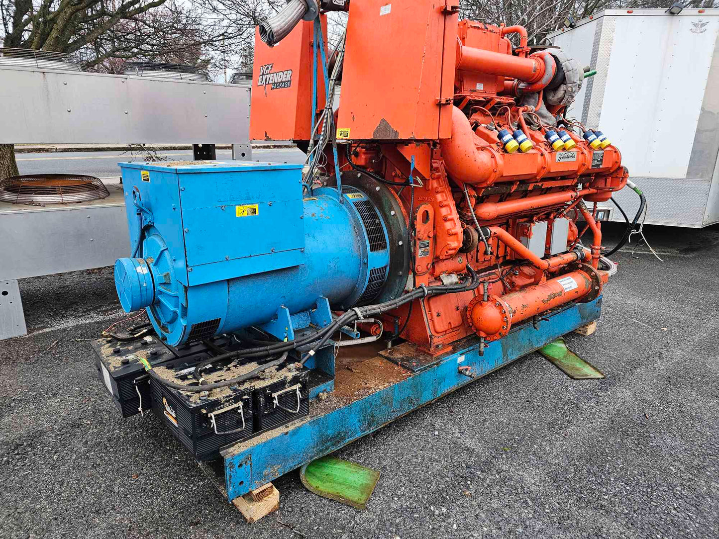 500KW 549KW Waukesha L36GSID Natural Gas Engine Driven Generator Enclosed '07