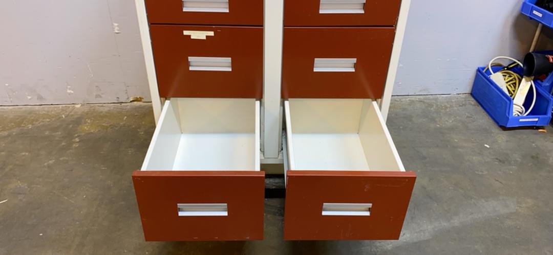 30" 8 Drawer Casework(S6LLST5743)